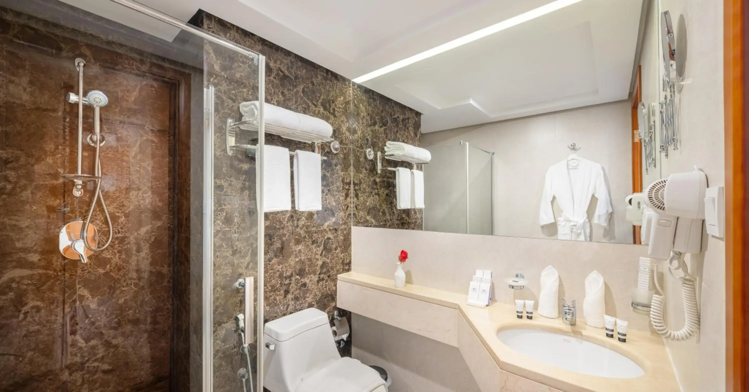 Quadruple Room in Blue Coral Hotel Quadruple Room in Blue Coral Hotel