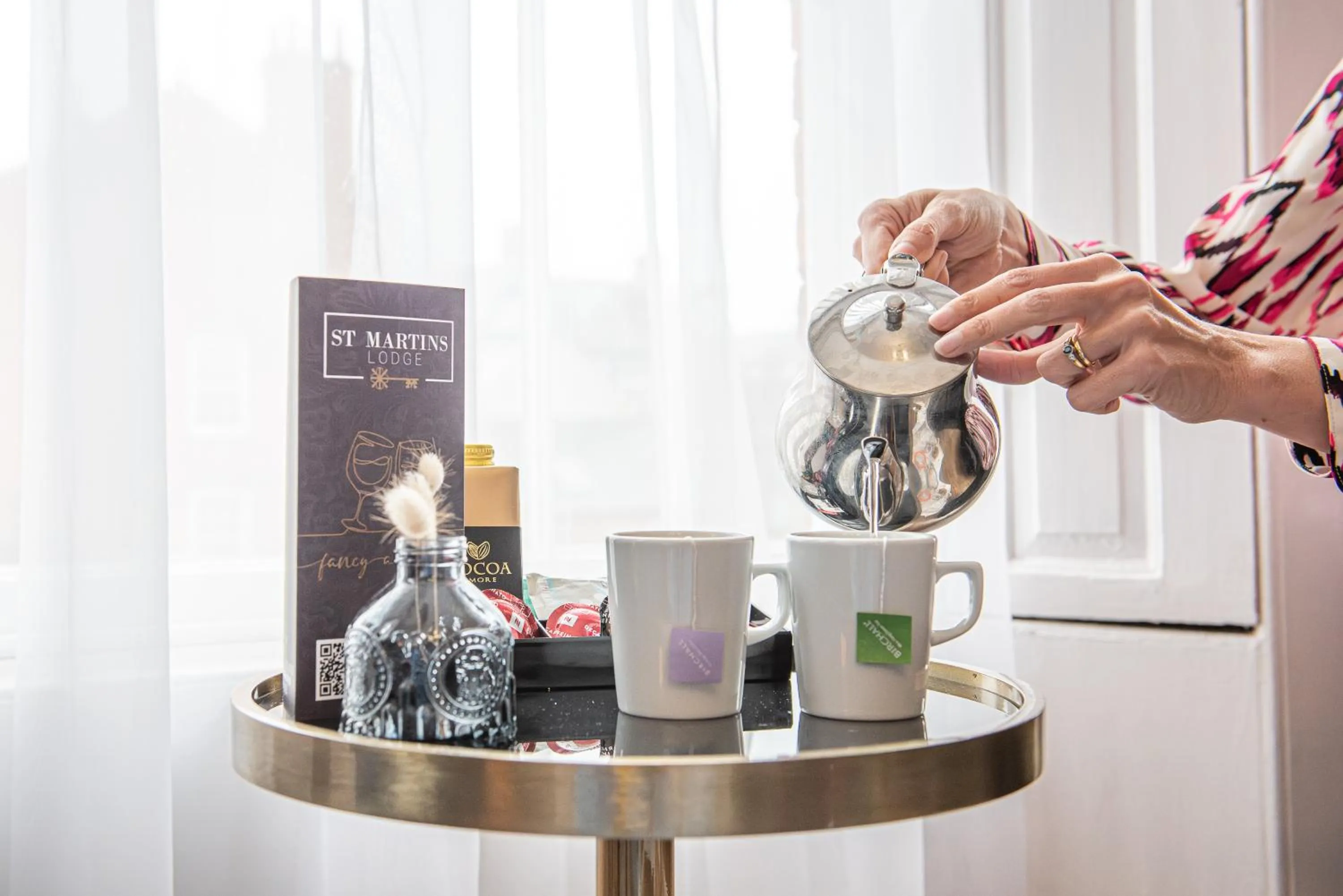 Drinks in St Martins Lodge