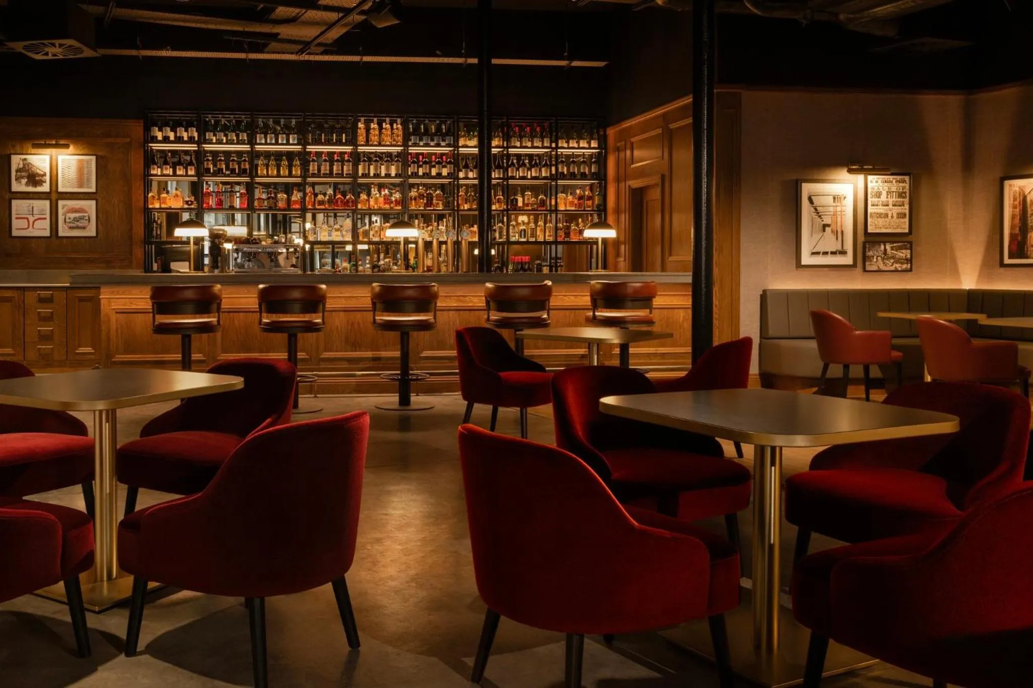 Lounge or bar in Hotel Indigo - Dundee by IHG