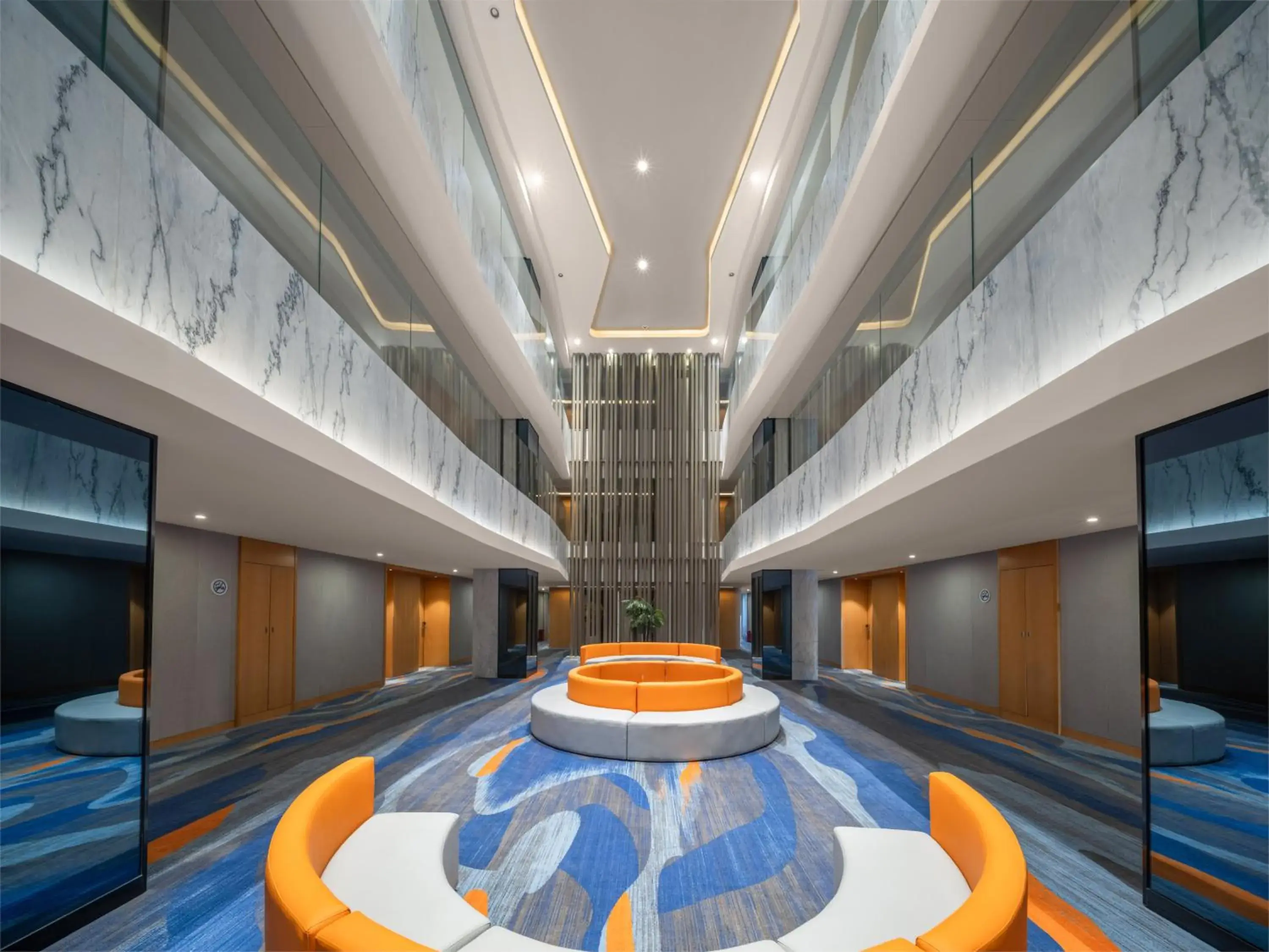 Lobby or reception in Holiday Inn Express Zhengzhou Zhengdong by IHG Lobby or reception in Holiday Inn Express Zhengzhou Zhengdong by IHG