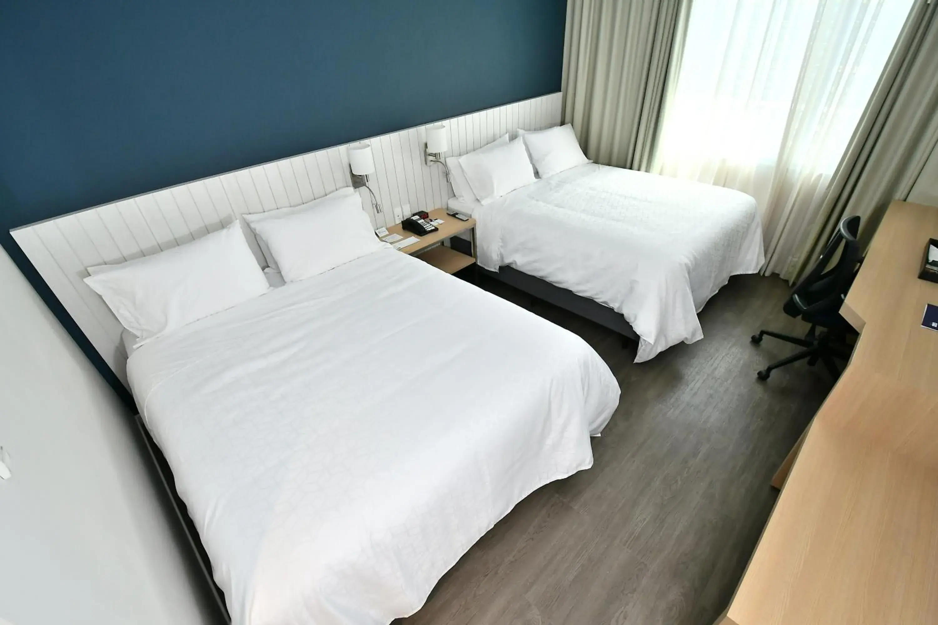Bed in Holiday Inn Express Asuncion Aviadores by IHG Bed in Holiday Inn Express Asuncion Aviadores by IHG