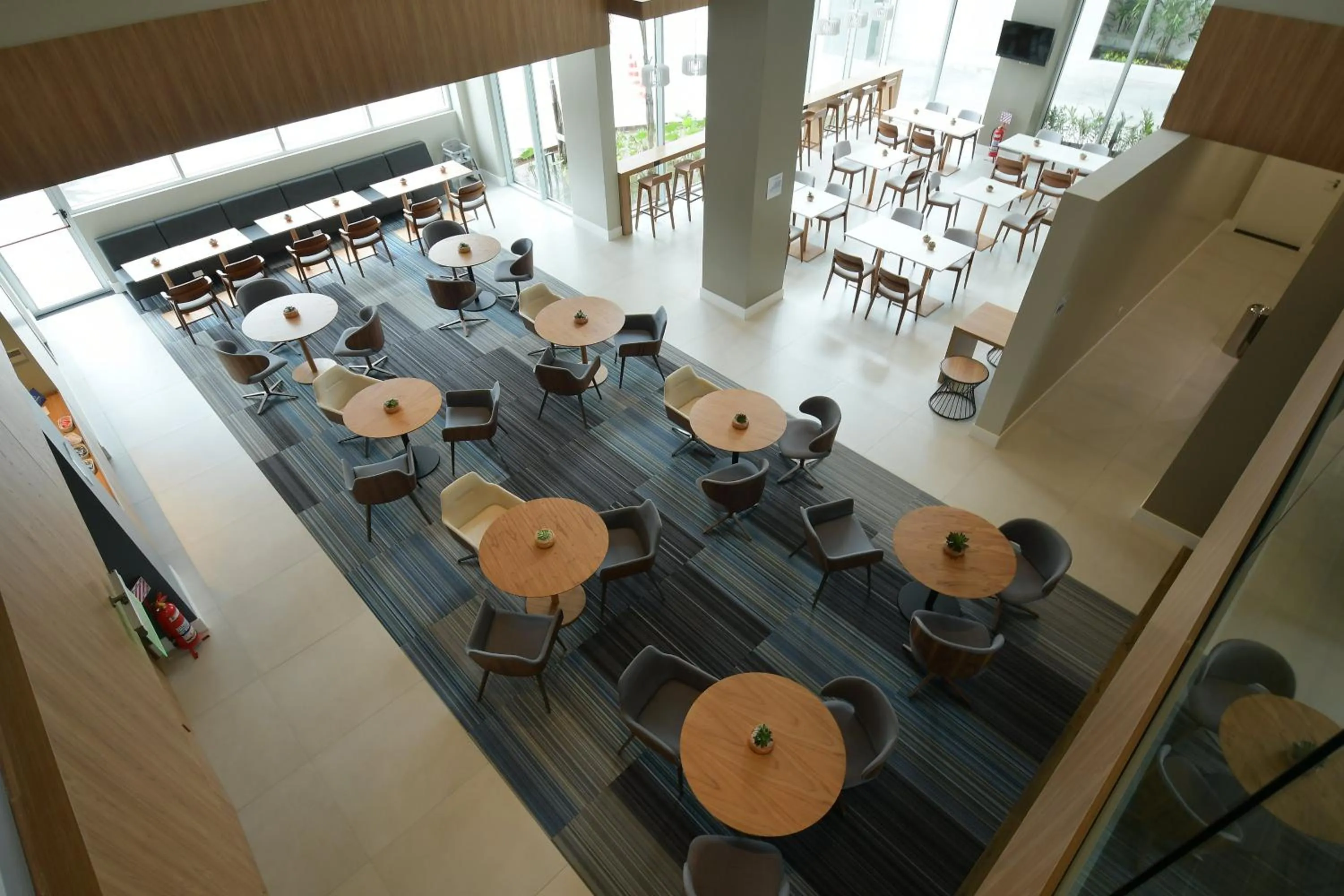 Breakfast in Holiday Inn Express Asuncion Aviadores by IHG