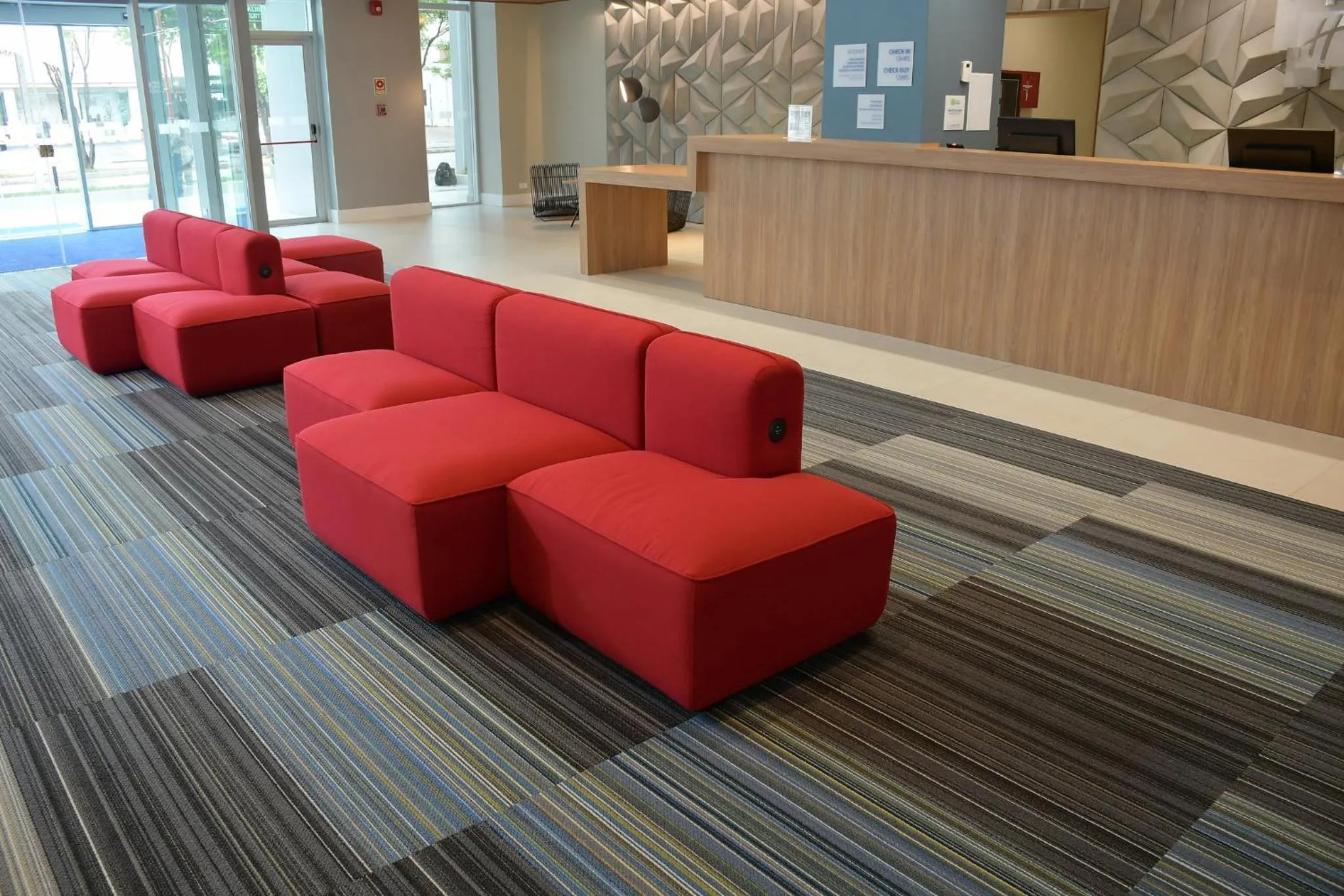 Property building in Holiday Inn Express Asuncion Aviadores by IHG