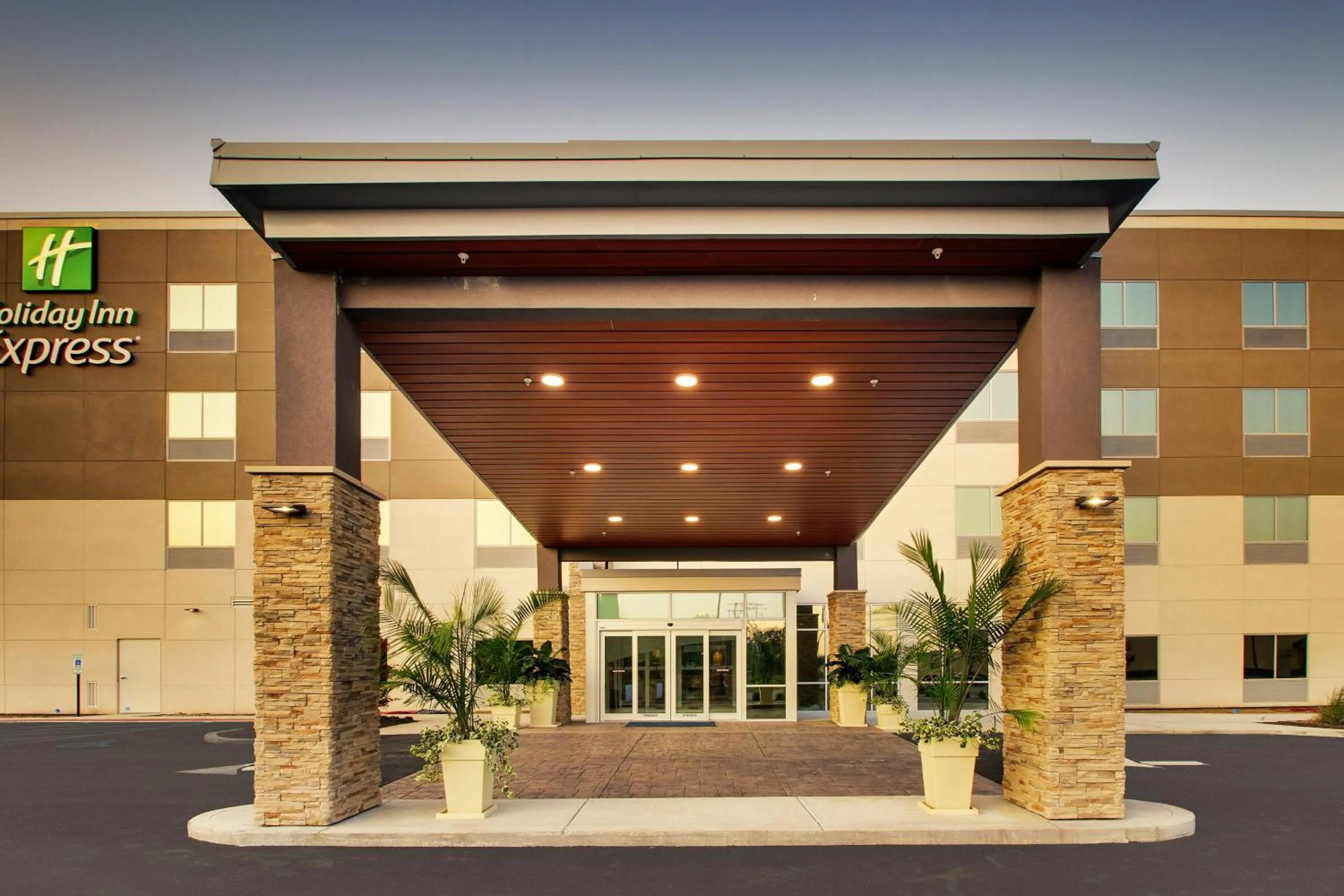 Property building in Holiday Inn Express - Lexington East - Winchester by IHG