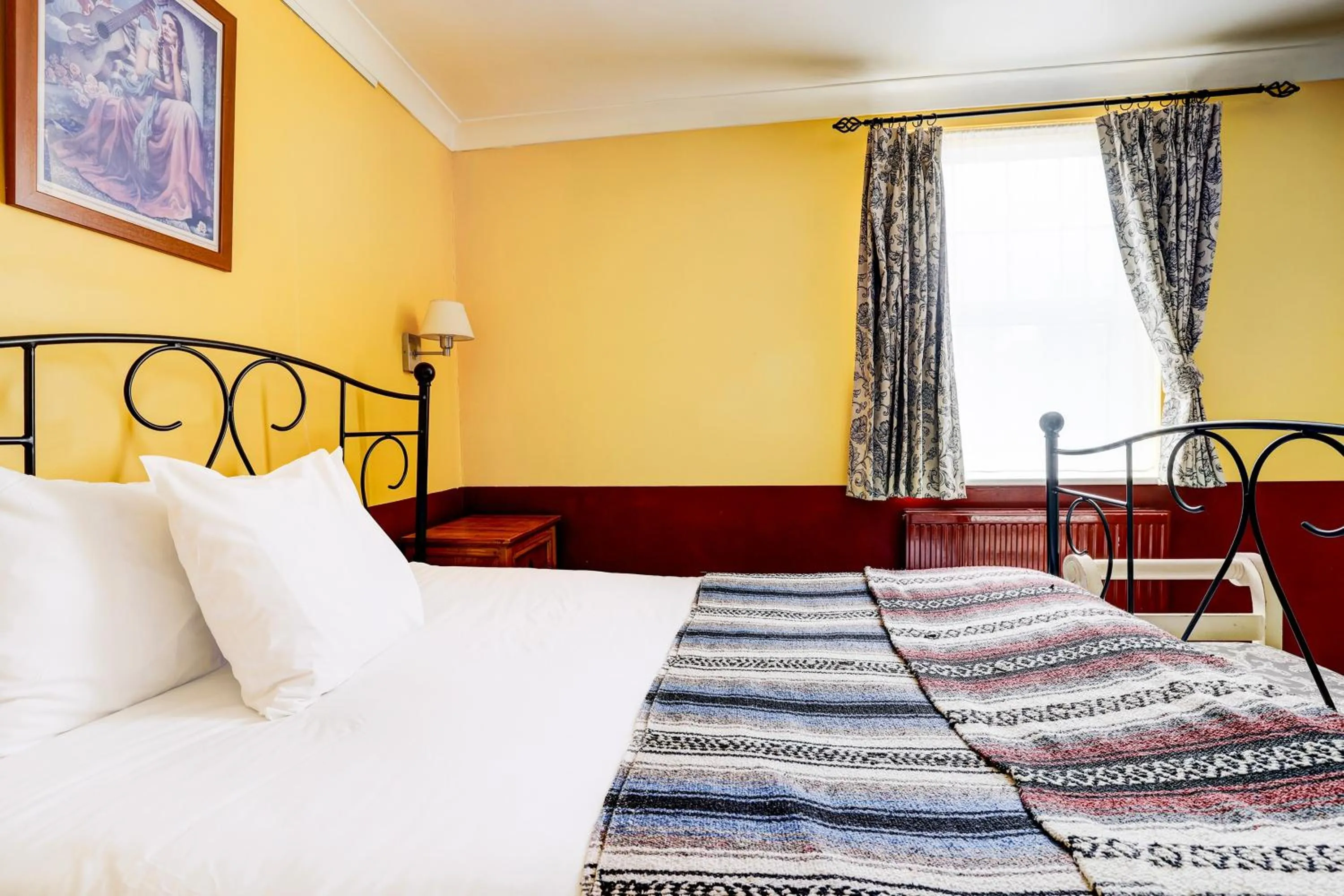 Bedroom, Bed in Church Street Hotel by Belvilla near The Oval London