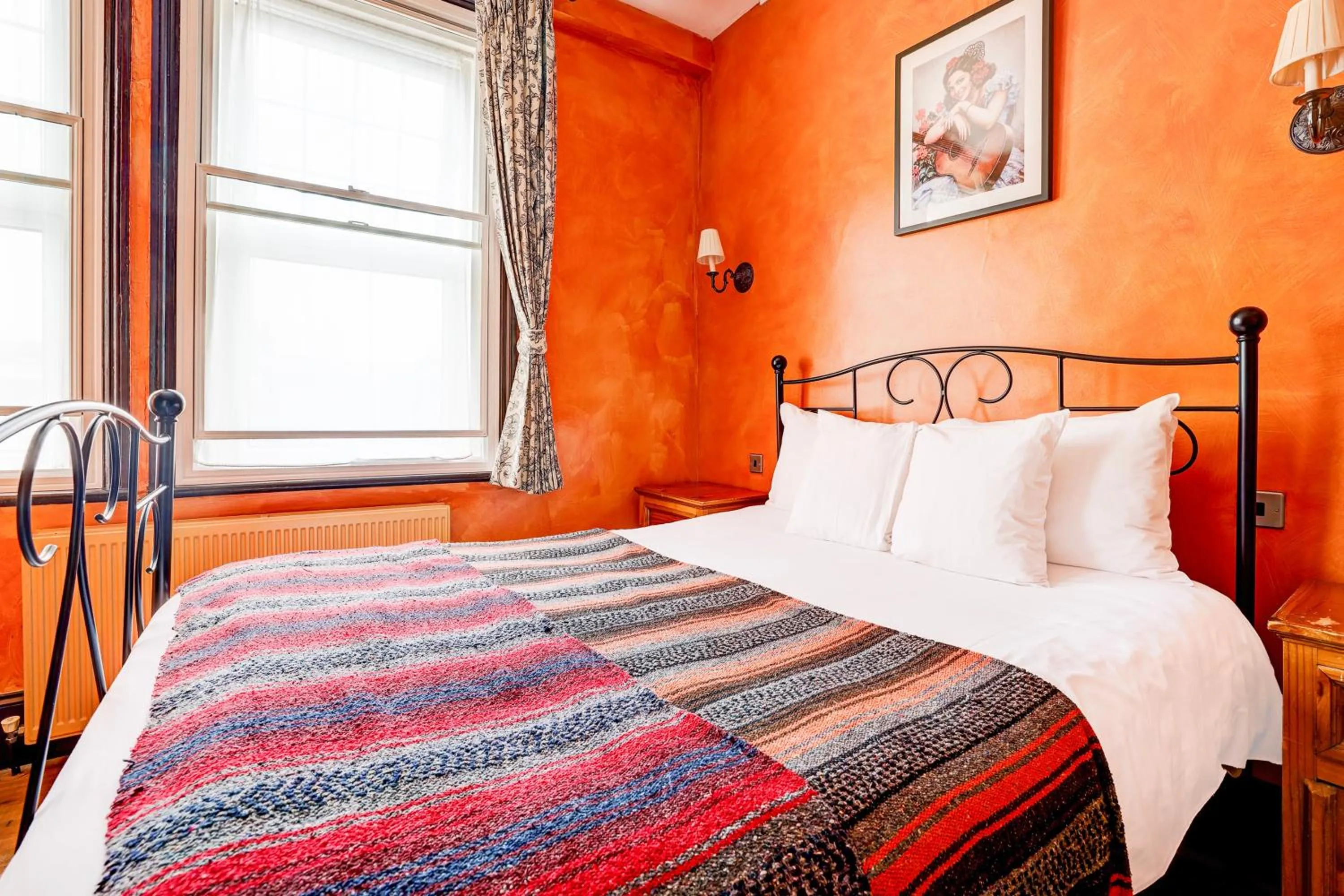 Bedroom, Bed in Church Street Hotel by Belvilla near The Oval London