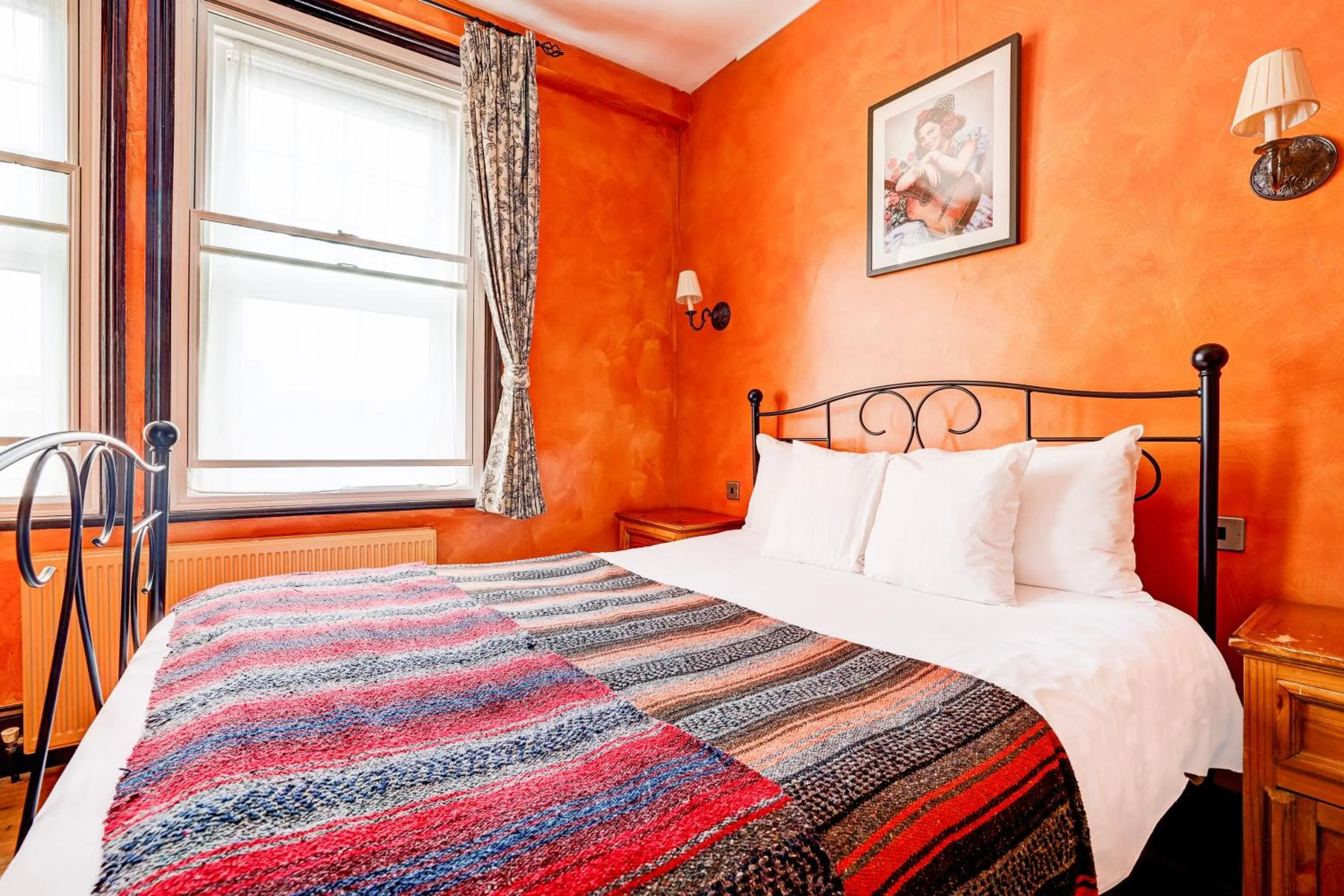 Bedroom, Bed in Church Street Hotel by Belvilla near The Oval London