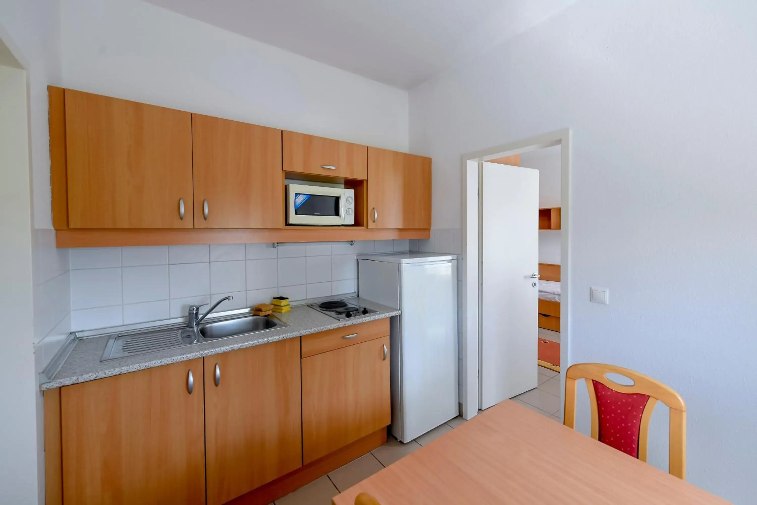 Budget Triple Room in Campus Hotel Budget Triple Room in Campus Hotel