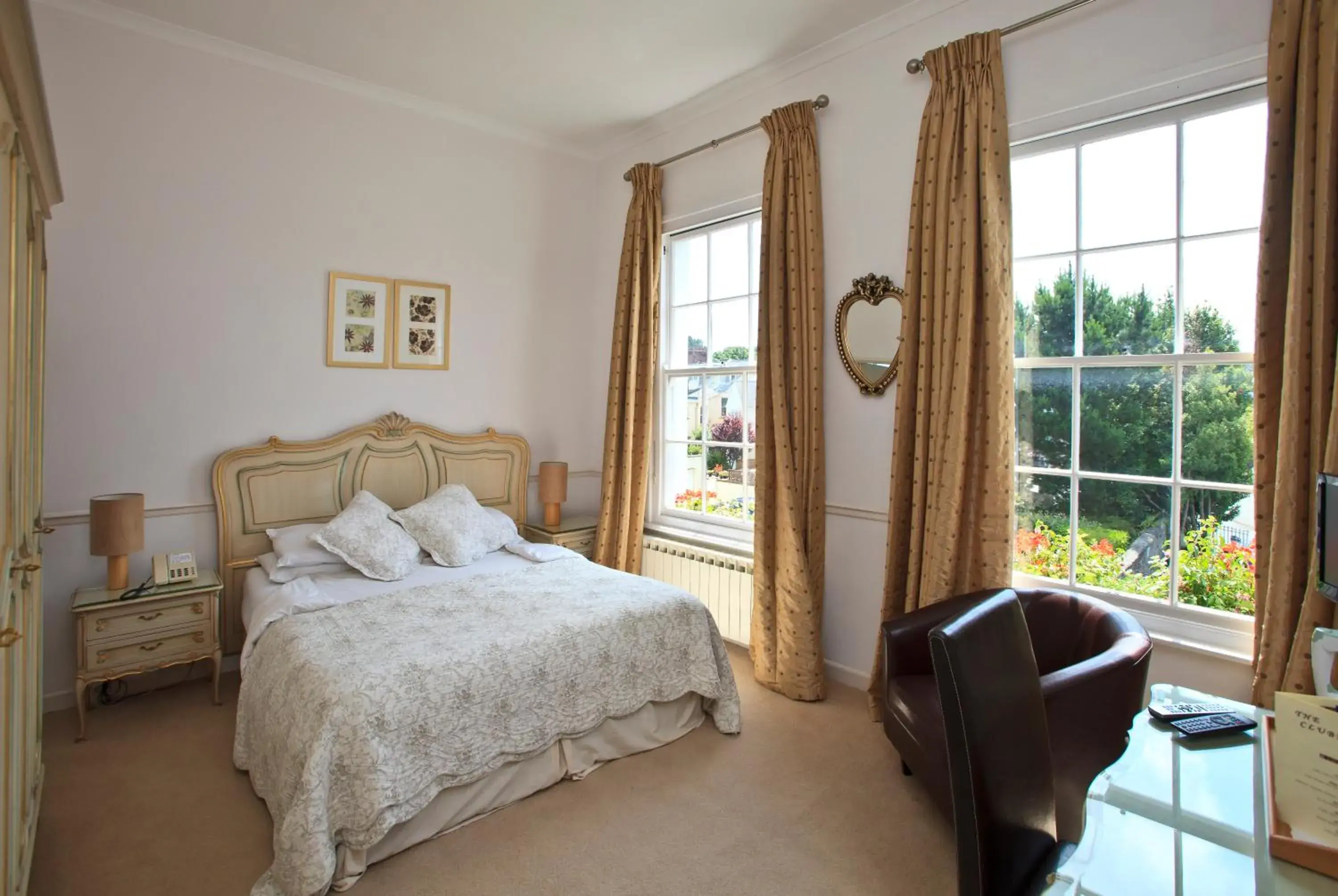 Bedroom, Bed in La Collinette Hotel, Cottages & Apartments Bedroom, Bed in La Collinette Hotel, Cottages & Apartments