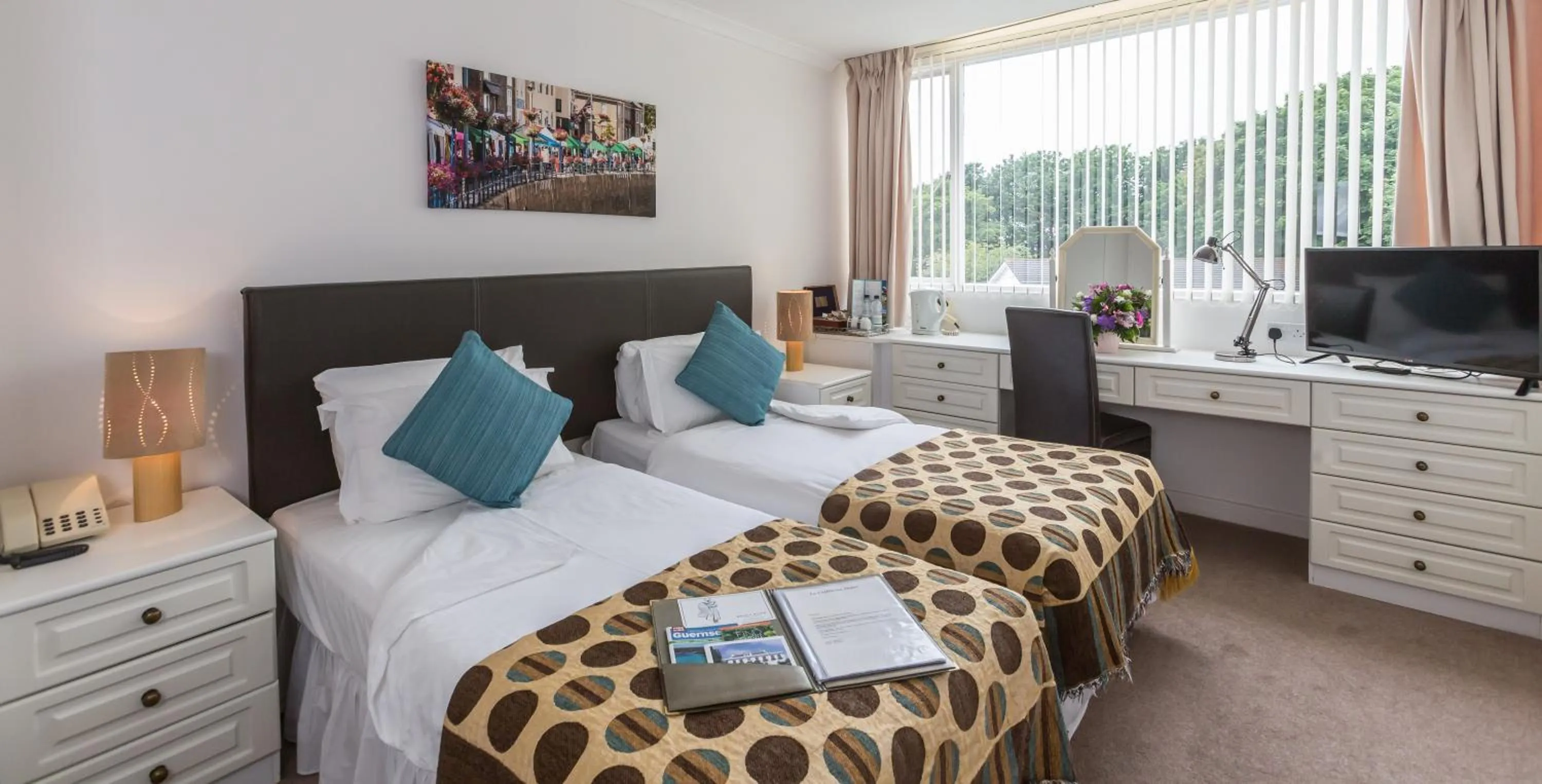 Bedroom, Bed in La Collinette Hotel, Cottages & Apartments