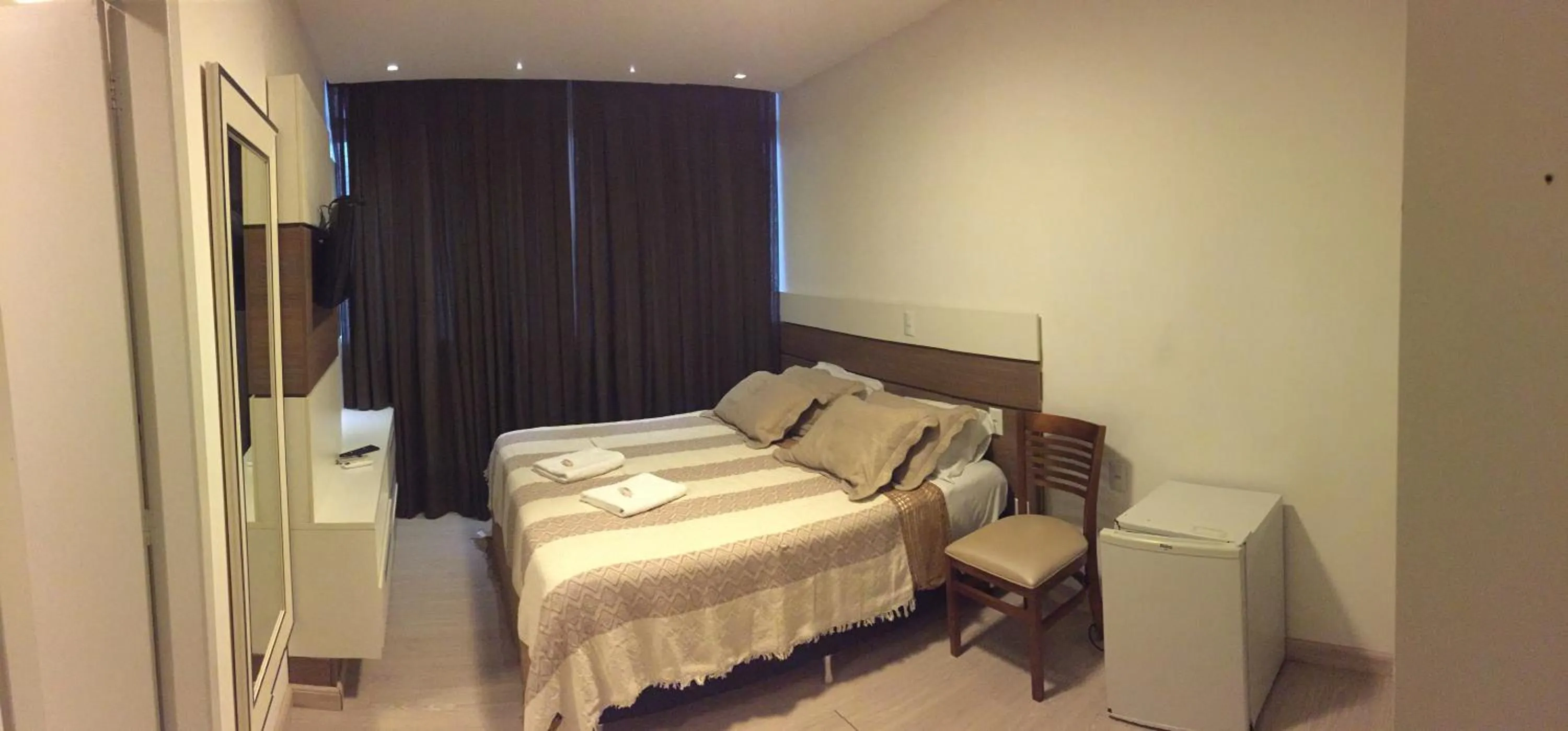 Bedroom, Bed in Vila Alaide Praia Hotel