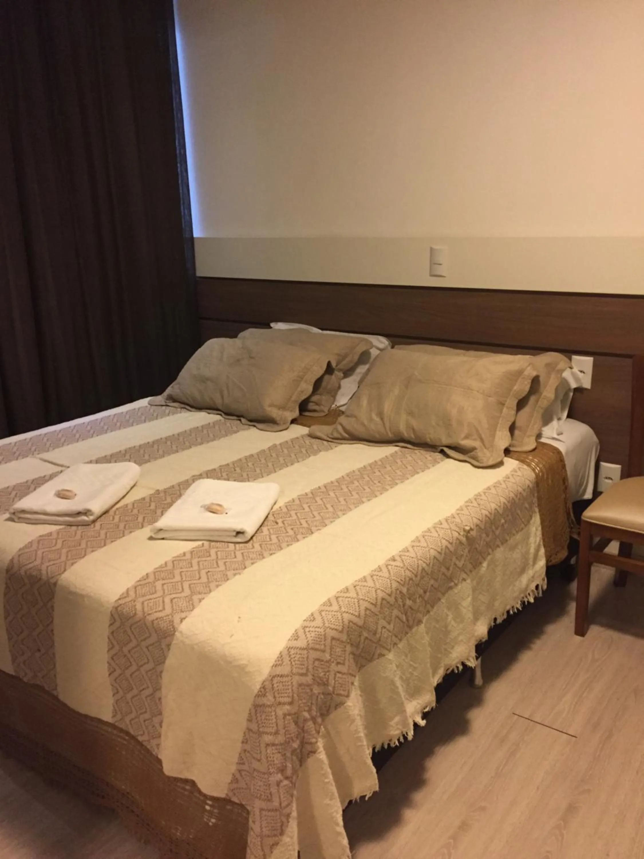 Bed in Vila Alaide Praia Hotel