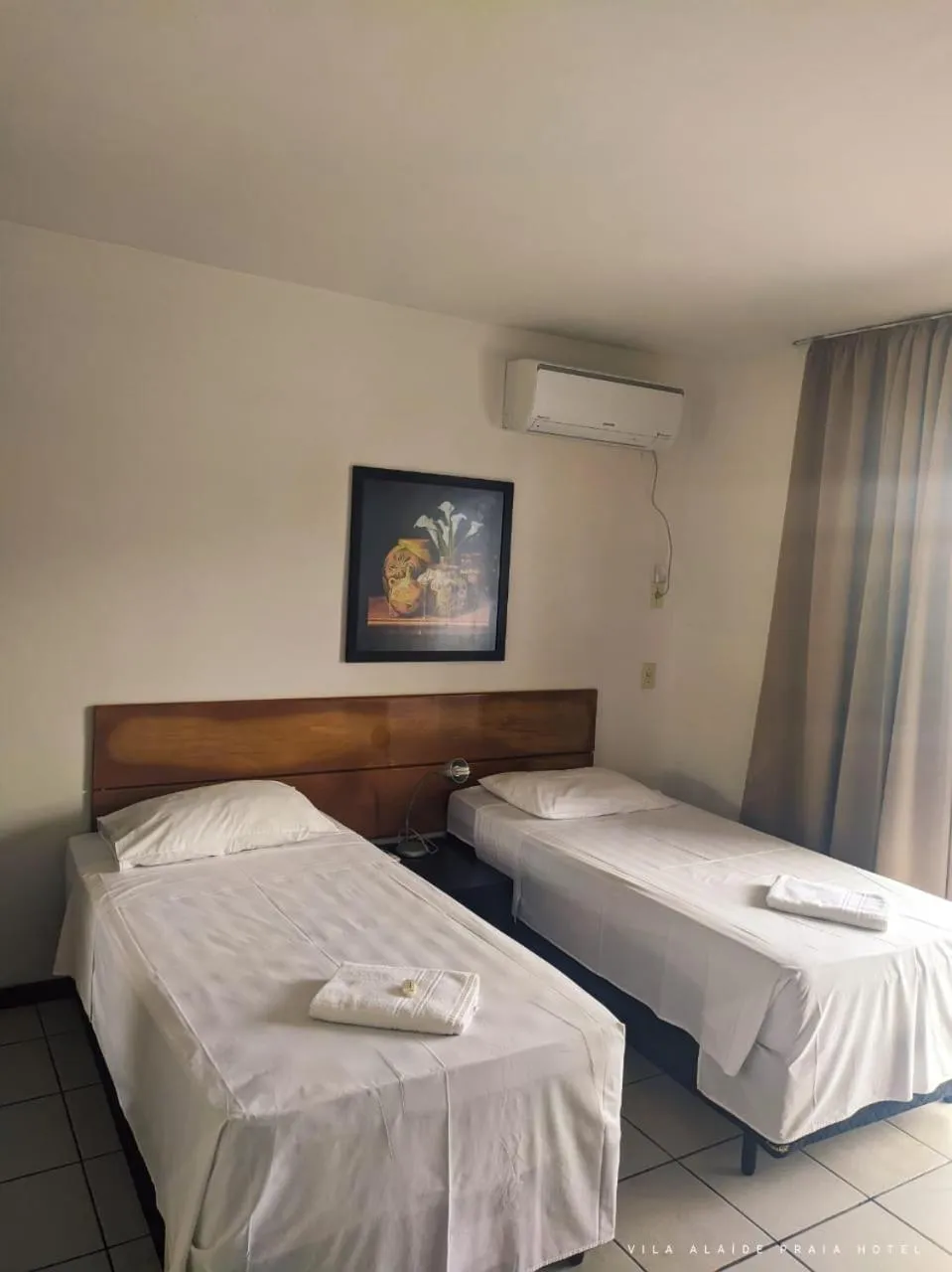 Bed in Vila Alaide Praia Hotel