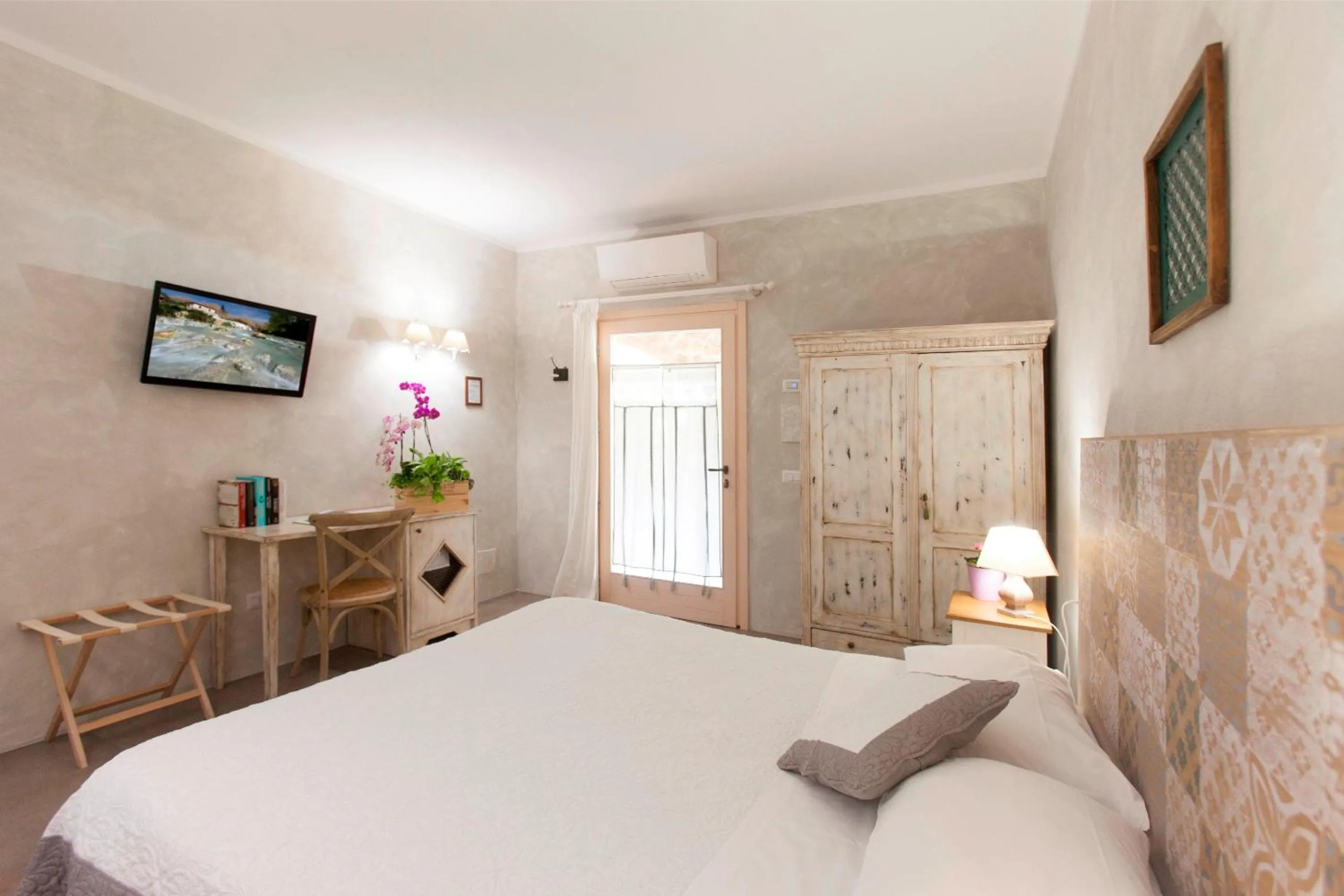 Bedroom, Bed in Bio Agriturismo Le Cascatelle