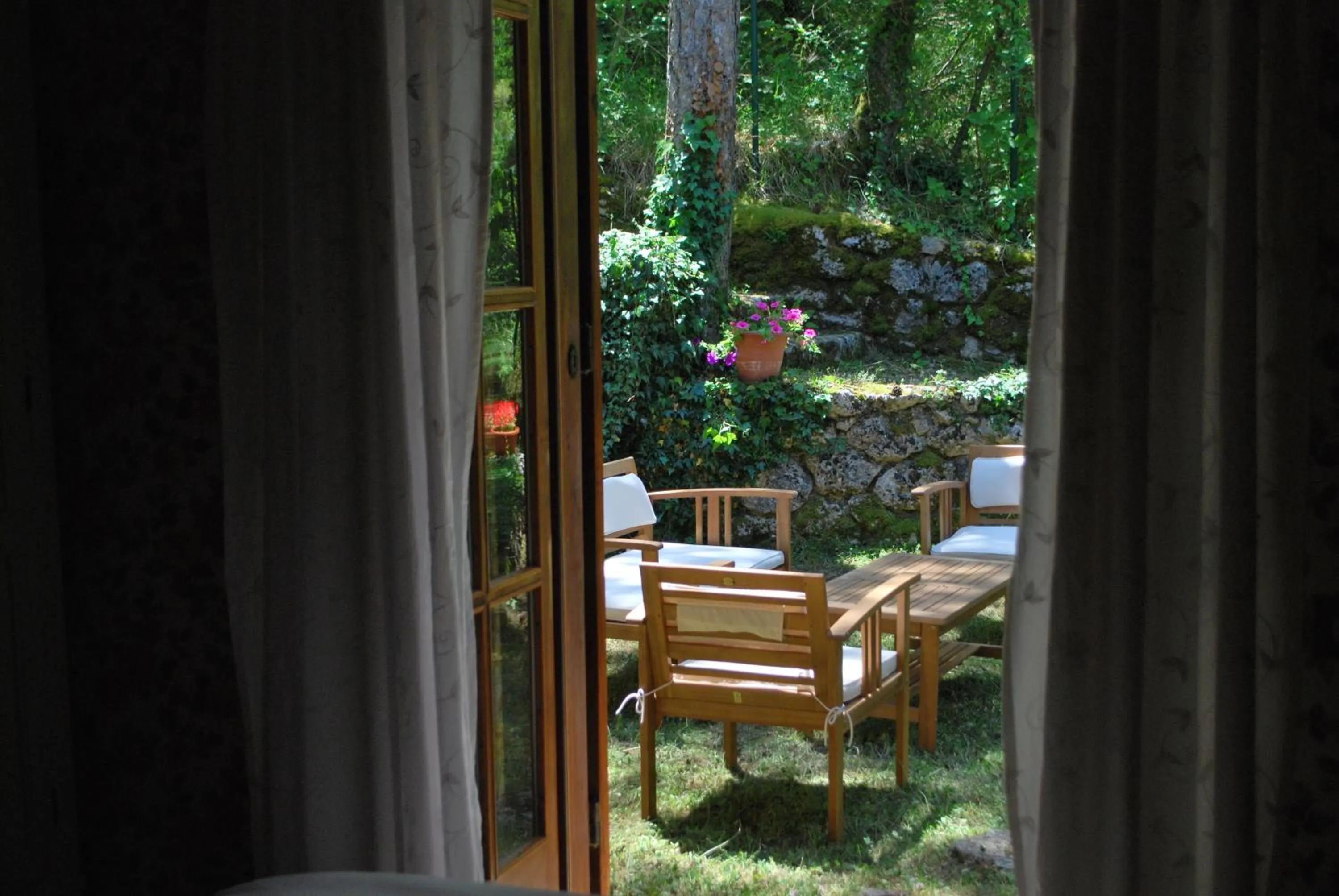 Garden in Le Rocce di Scanno B&B di Charme