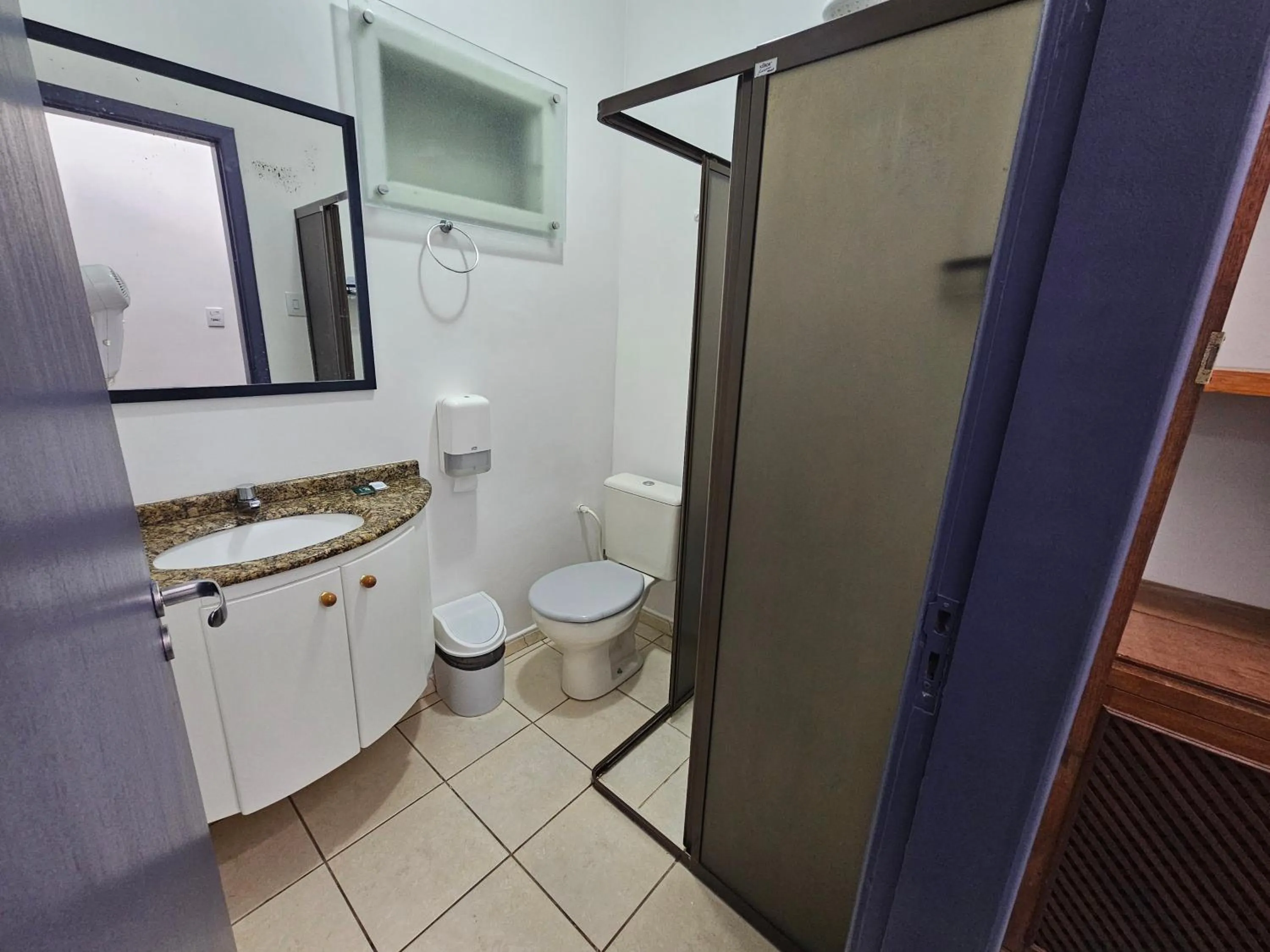 Shower in GH Bizkaia