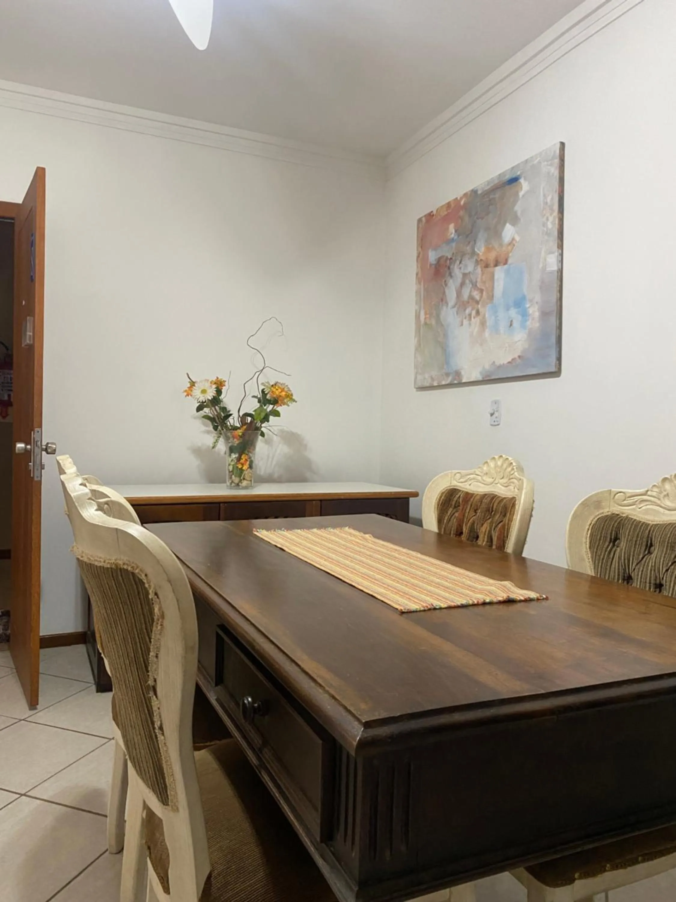 Communal lounge/ TV room in GH Bizkaia