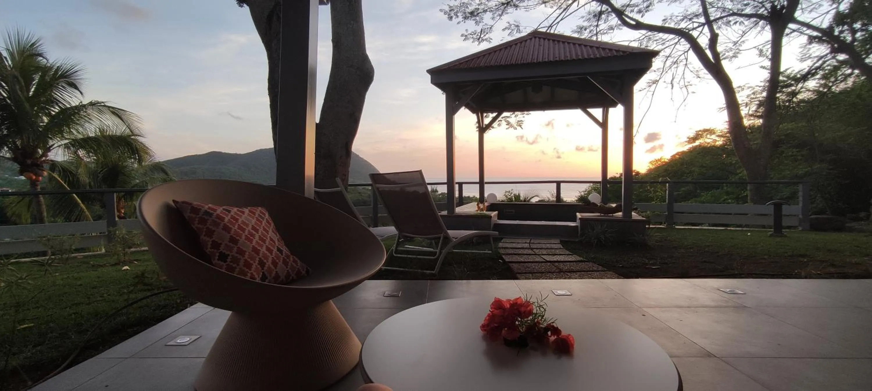 Sunrise in Habitation Grande Anse Résidence hôtelière