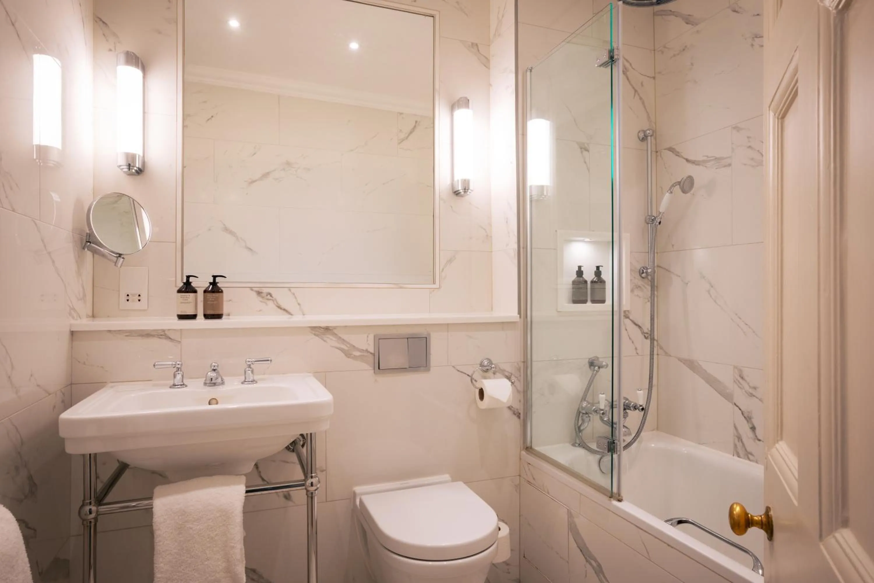 Bathroom in The Devonshire Arms Hotel at Bolton Abbey