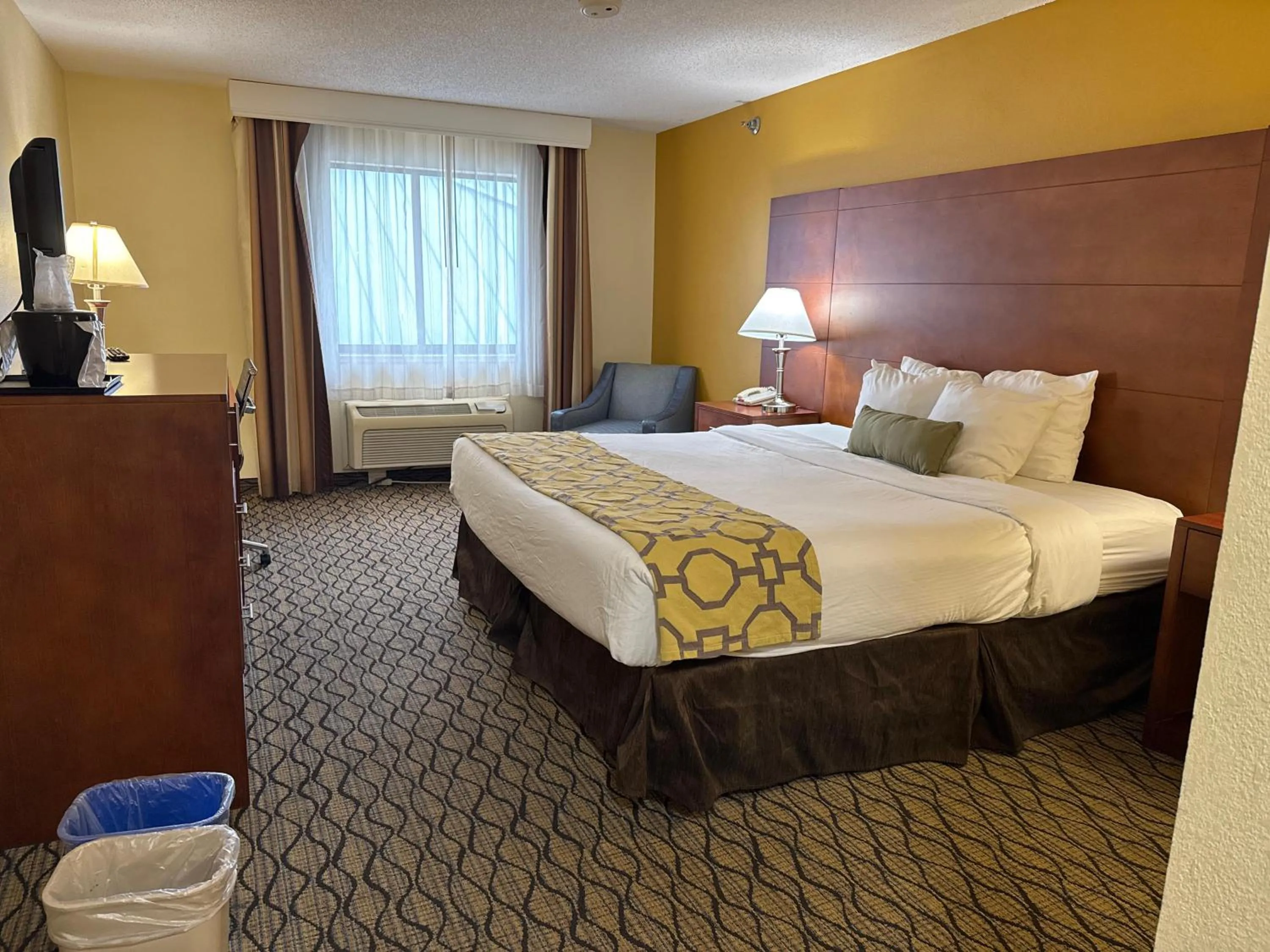 Bed in Baymont by Wyndham Mishawaka South Bend Area