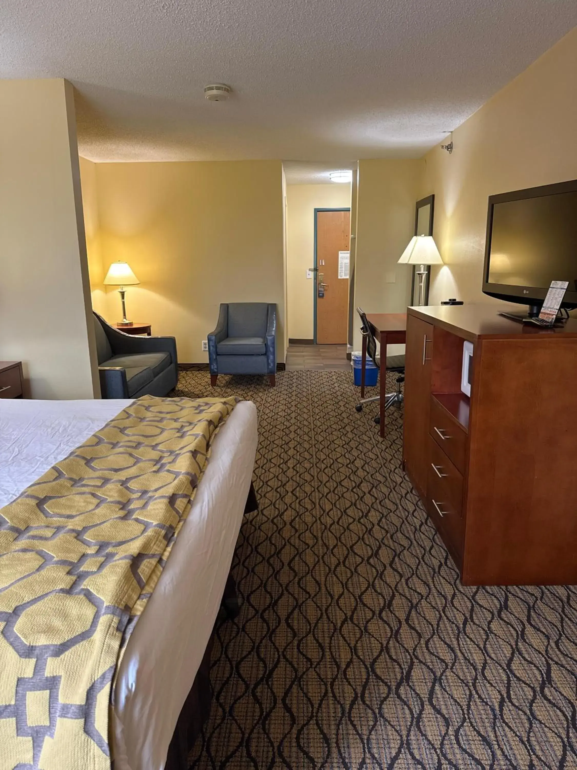 King Studio Suite - Non-Smoking in Baymont by Wyndham Mishawaka South Bend Area King Studio Suite - Non-Smoking in Baymont by Wyndham Mishawaka South Bend Area