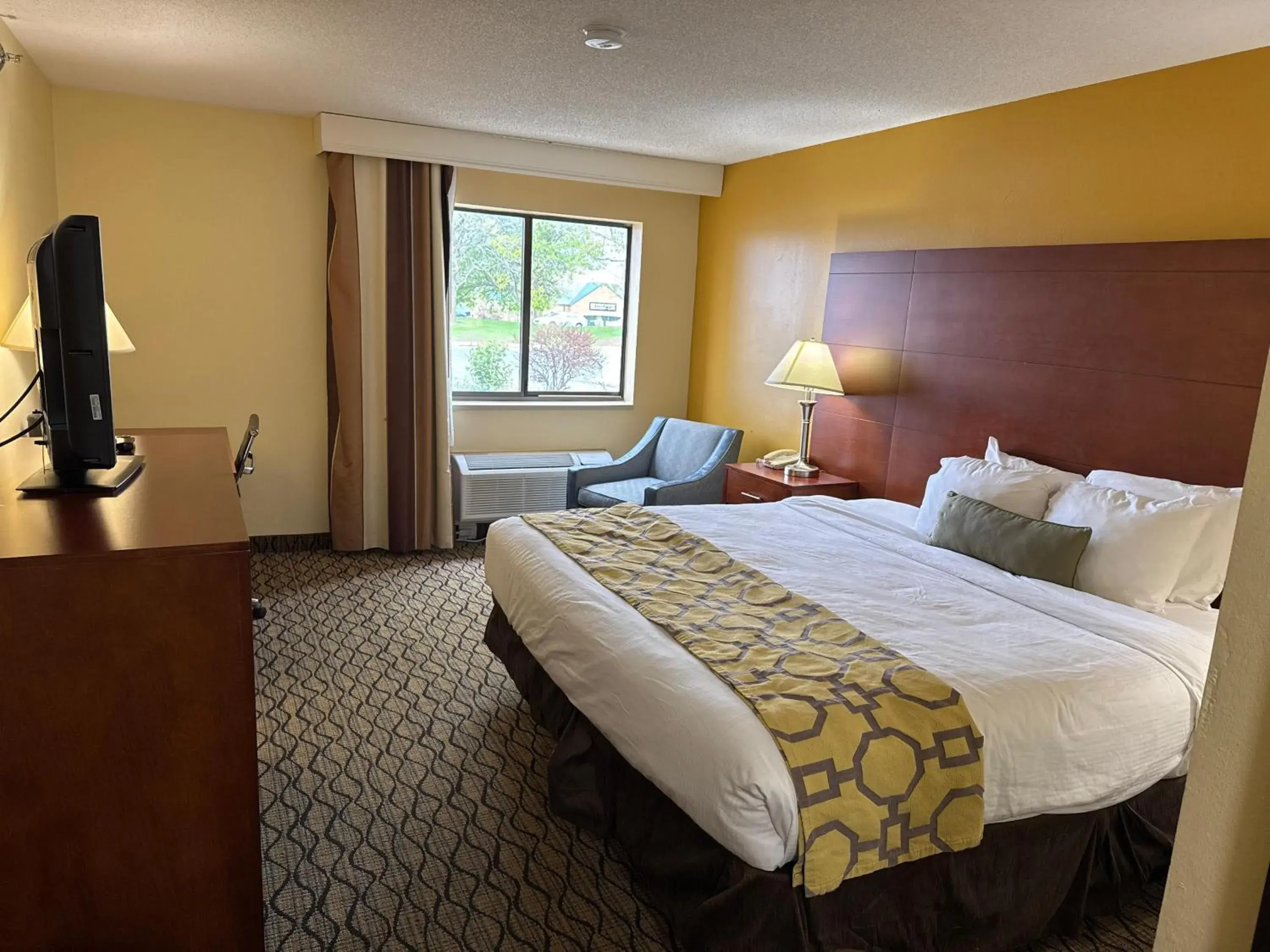 Bed in Baymont by Wyndham Mishawaka South Bend Area Bed in Baymont by Wyndham Mishawaka South Bend Area