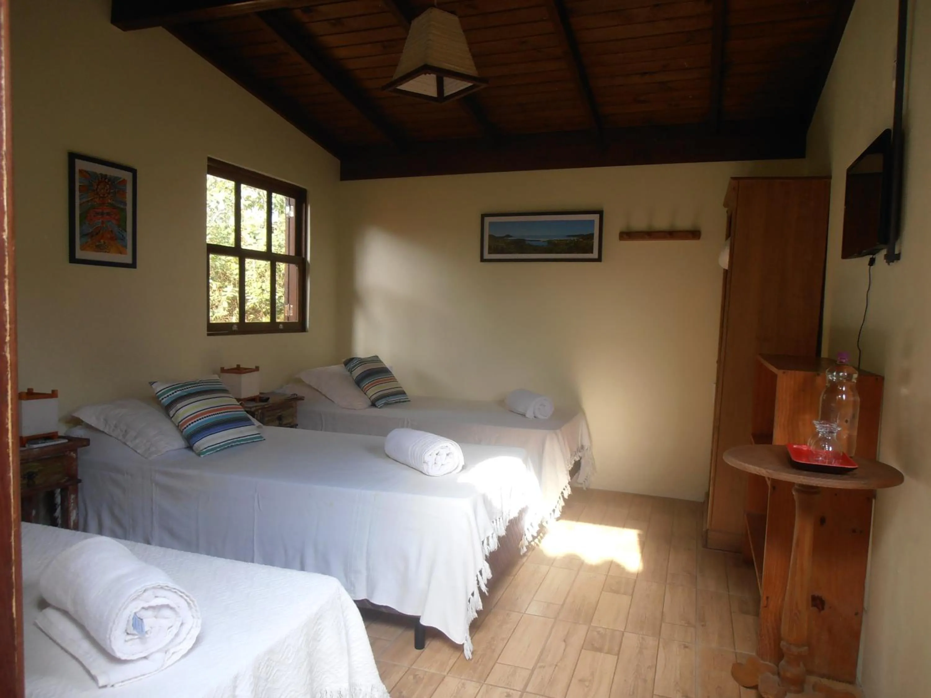 TV and multimedia, Bed in Pousada Rosa & Canela