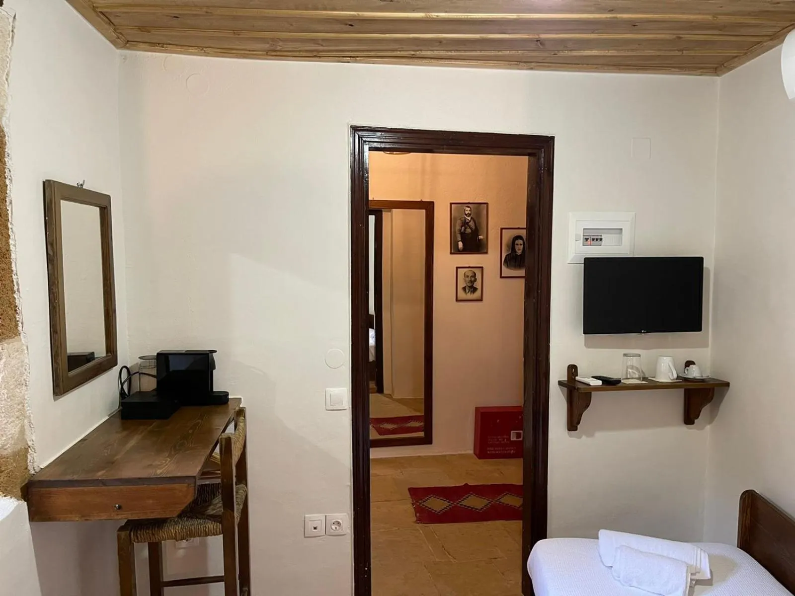 Bedroom in Captain Vasilis Hotel