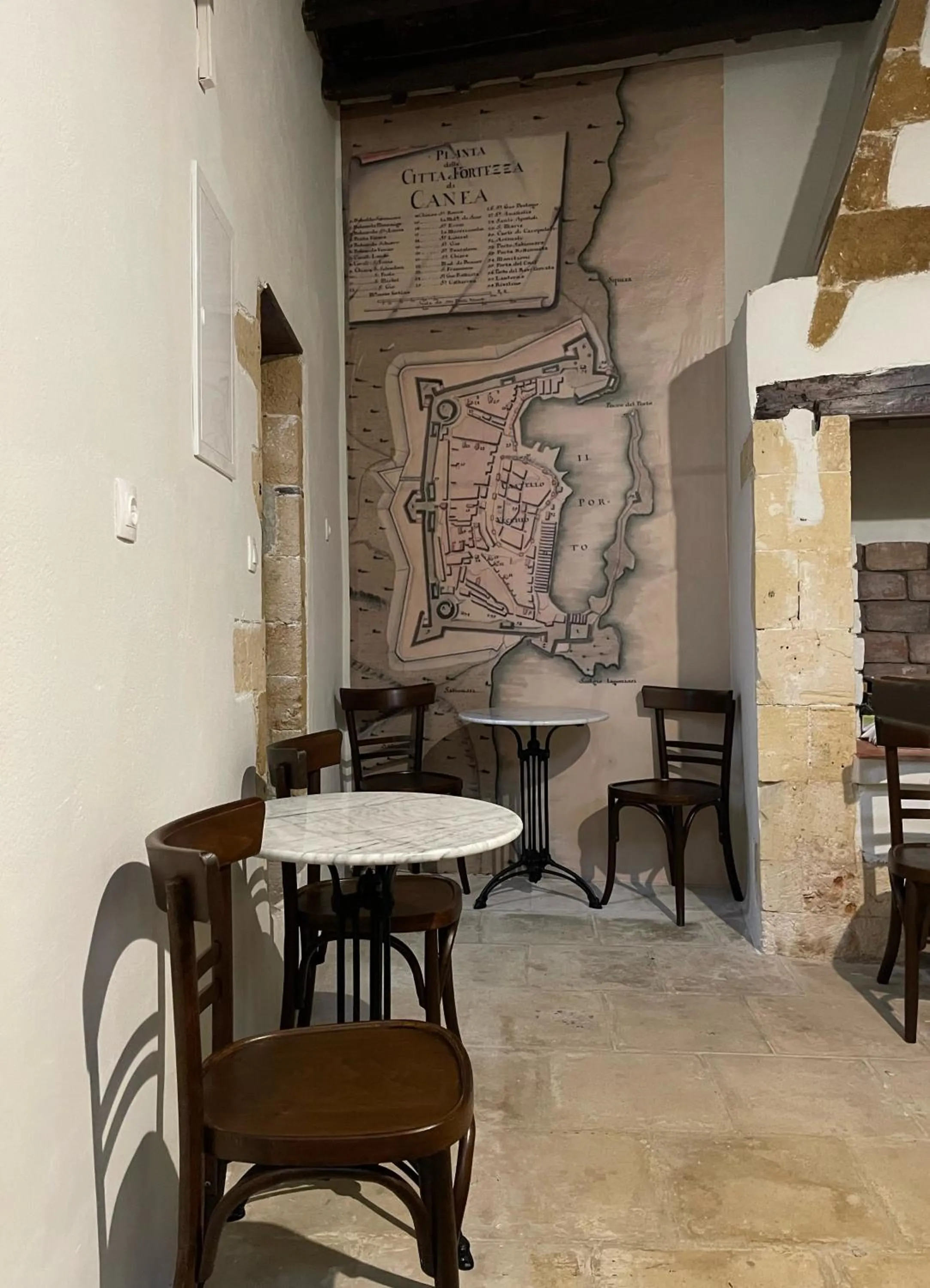 Restaurant/places to eat in Captain Vasilis Hotel