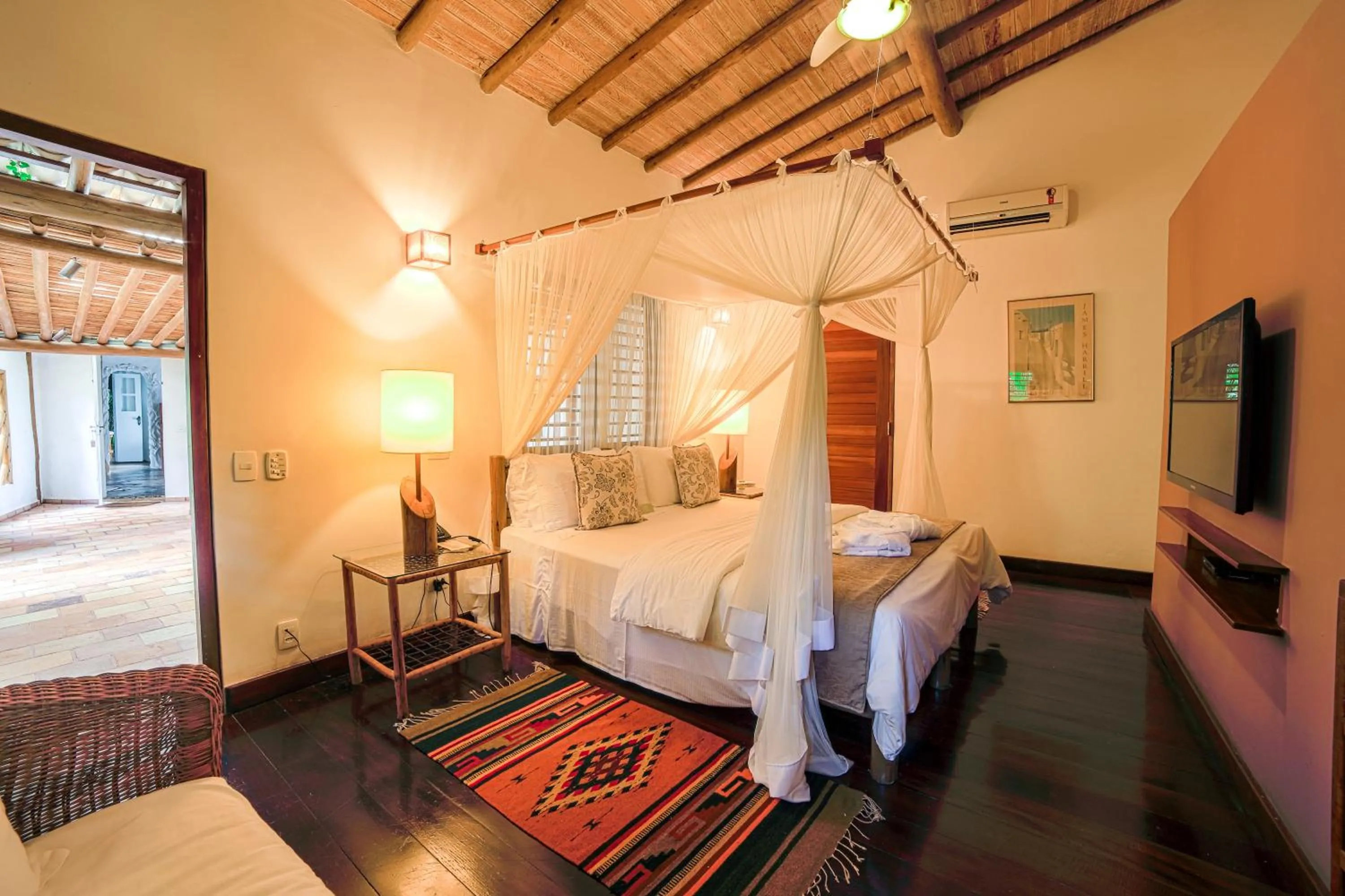 Photo of the whole room, Bed in Hotel e Resort Villas de Trancoso