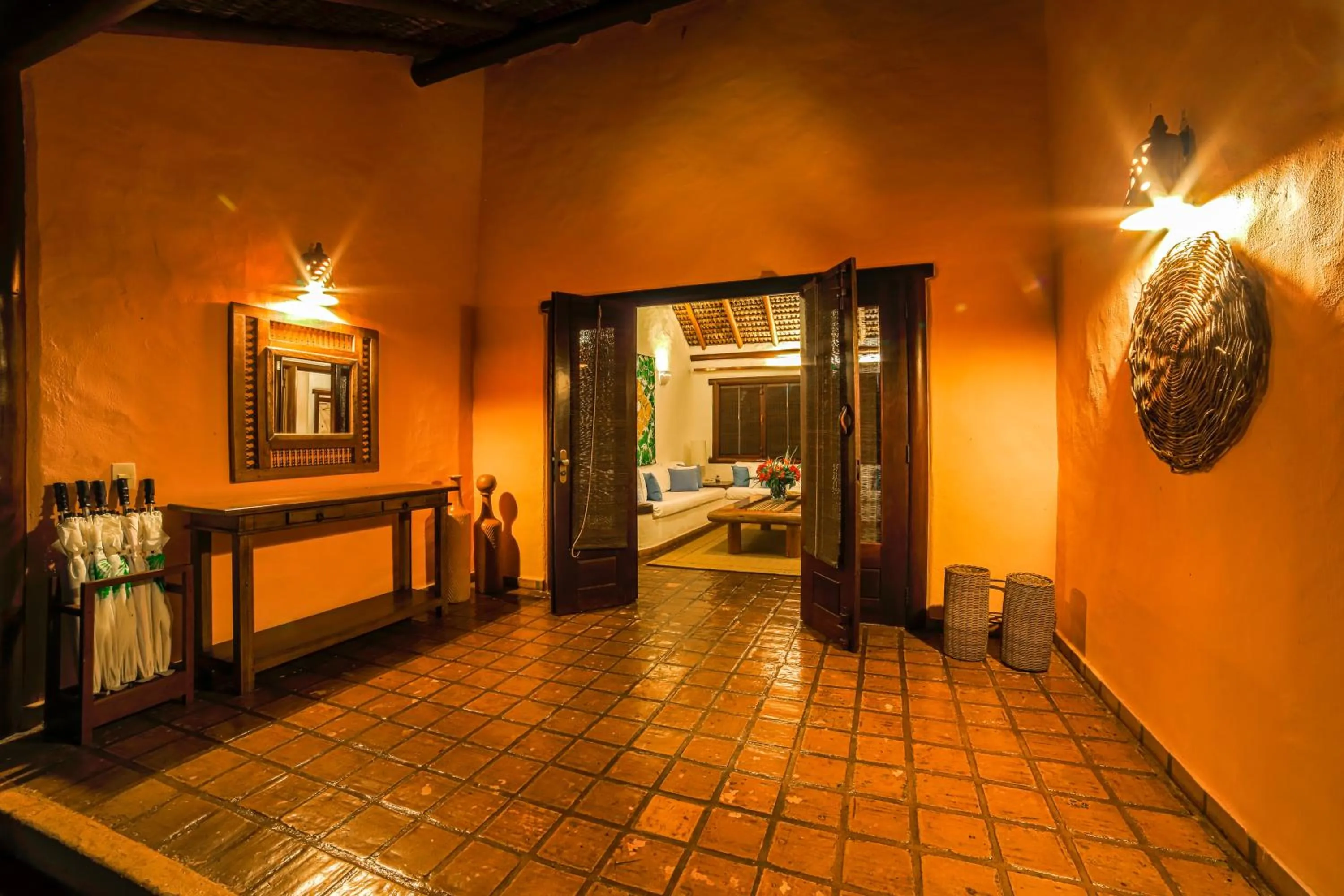 Facade/entrance, Bed in Hotel e Resort Villas de Trancoso