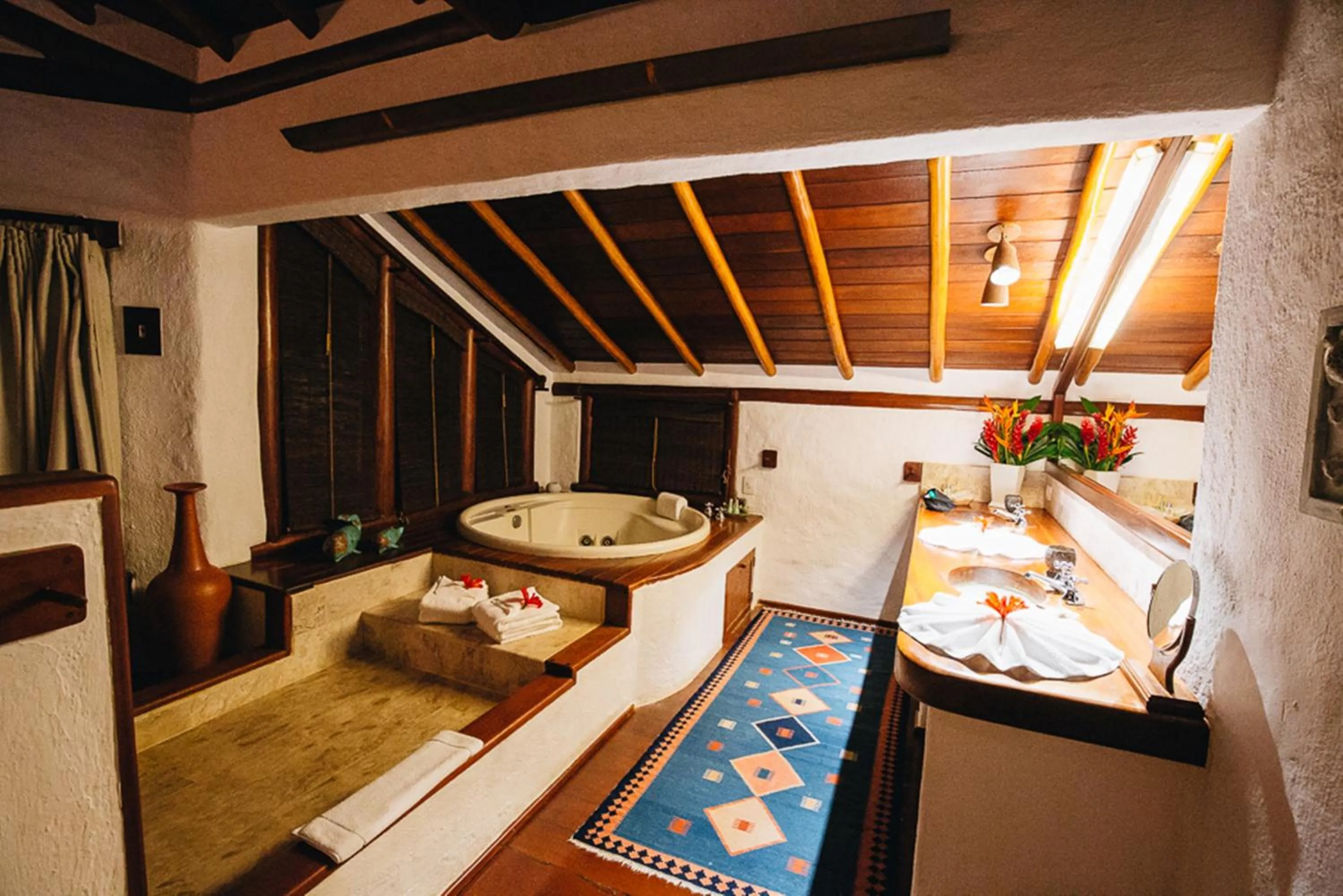Bathroom, Bed in Hotel e Resort Villas de Trancoso