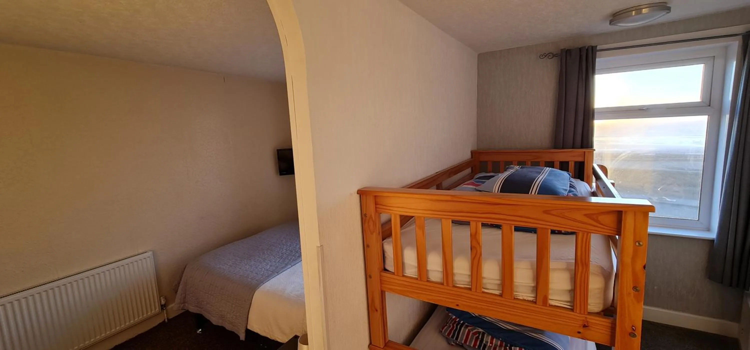 bunk bed, Bed in Ocean Bay