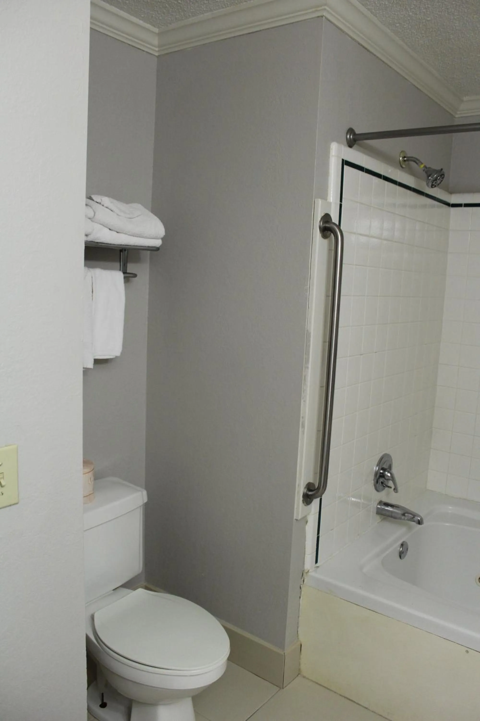 Quality Inn Crossville Near Cumberland Mountain State Park