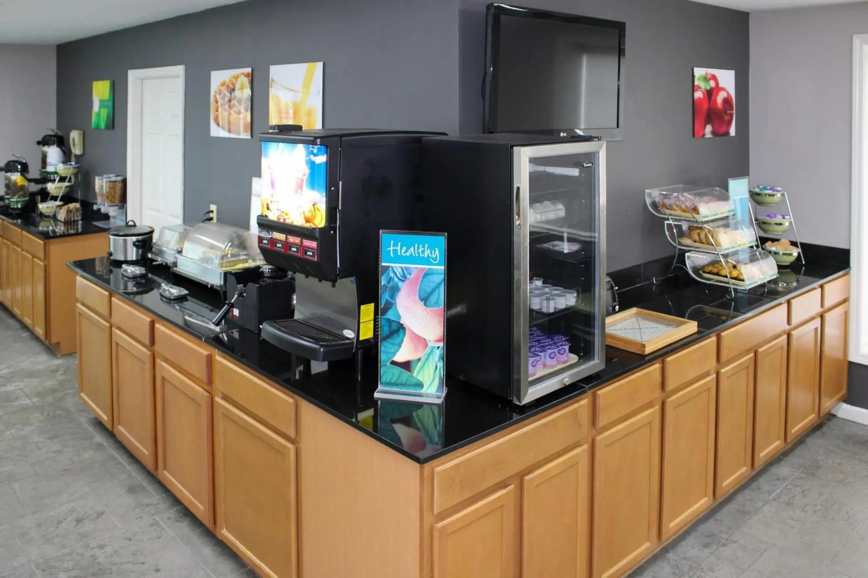 Breakfast in Quality Inn Crossville Near Cumberland Mountain State Park Breakfast in Quality Inn Crossville Near Cumberland Mountain State Park