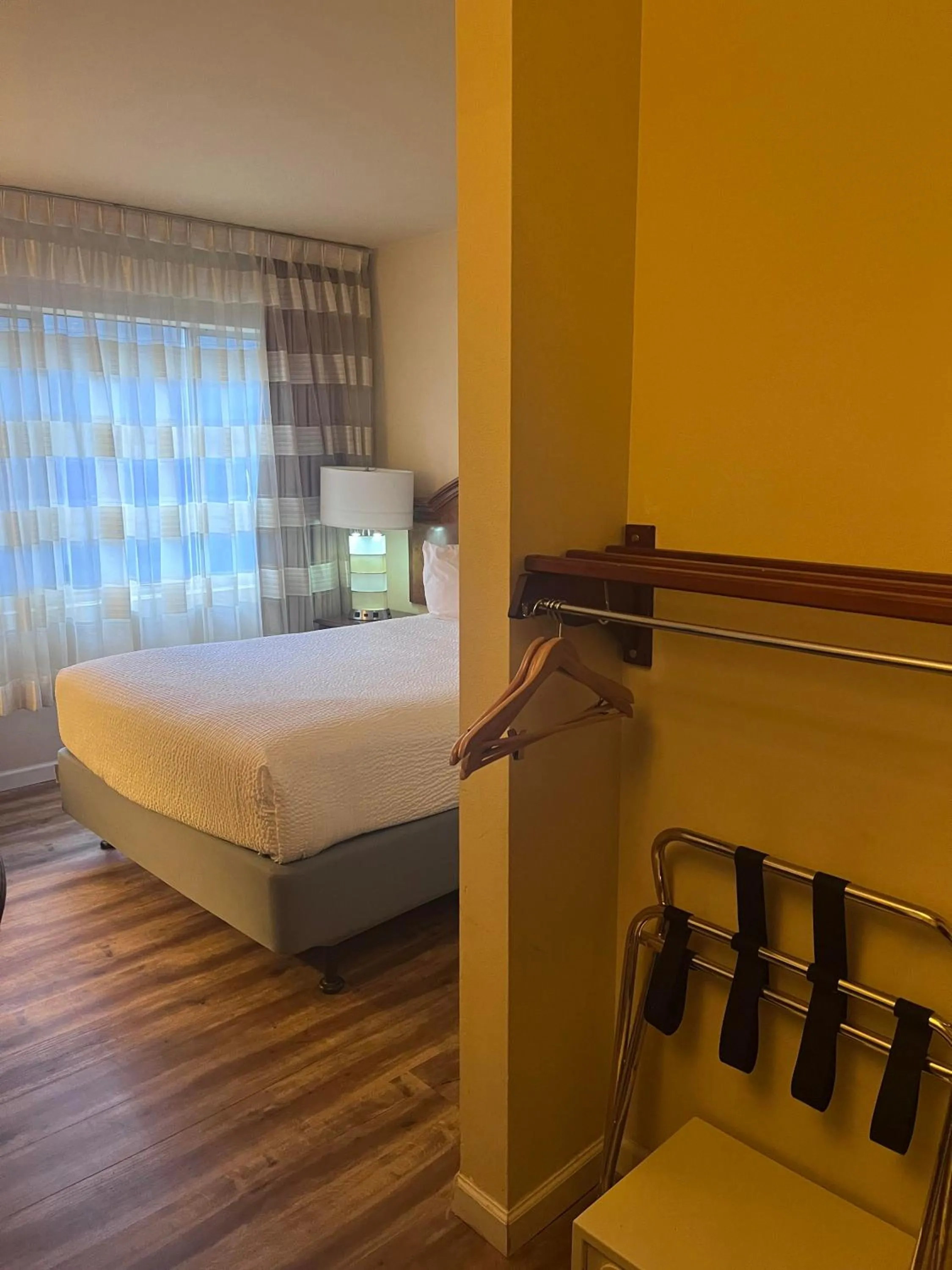 Bed in Ramada Downtown by Wyndham Anchorage