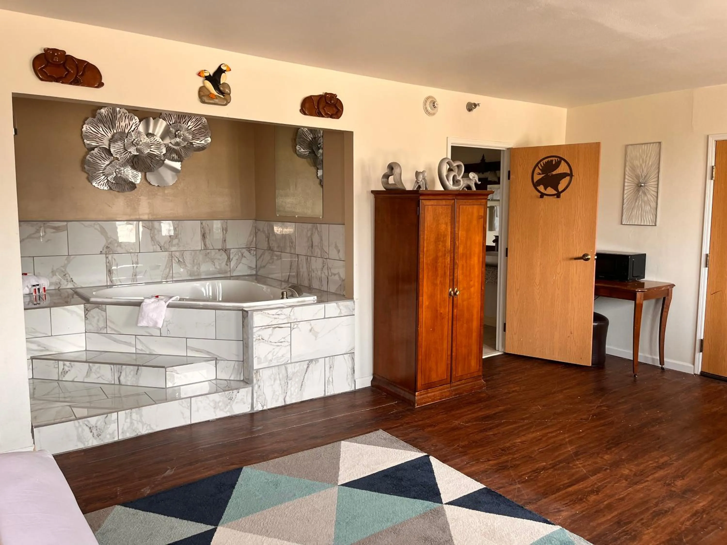 Ramada Downtown by Wyndham Anchorage