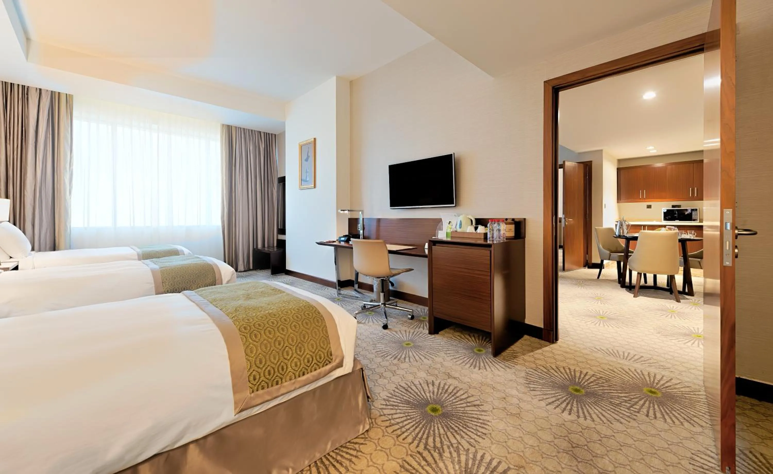 Holiday Suites Al Azizia