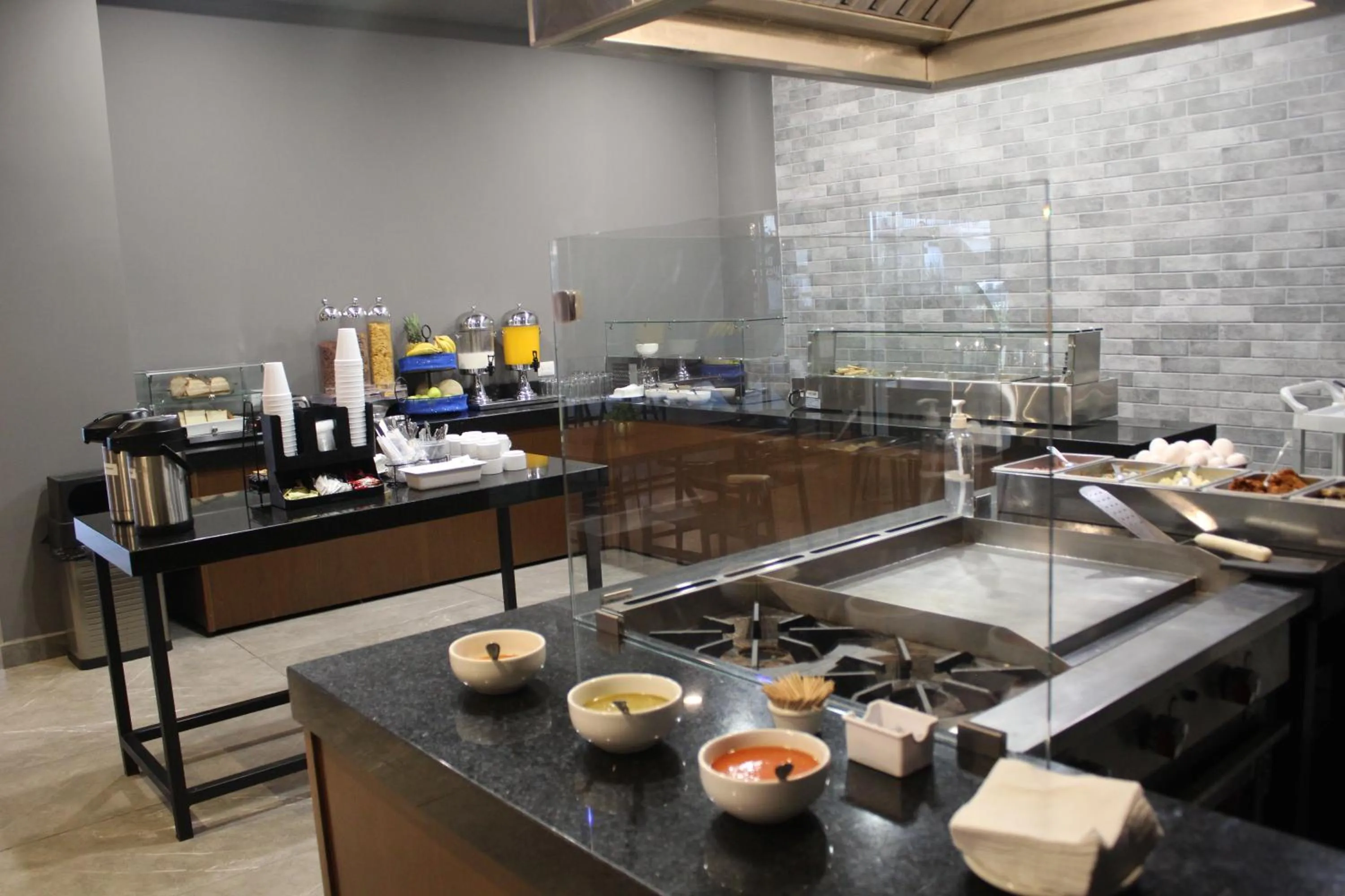 Coffee/tea facilities in Best Western Santorin