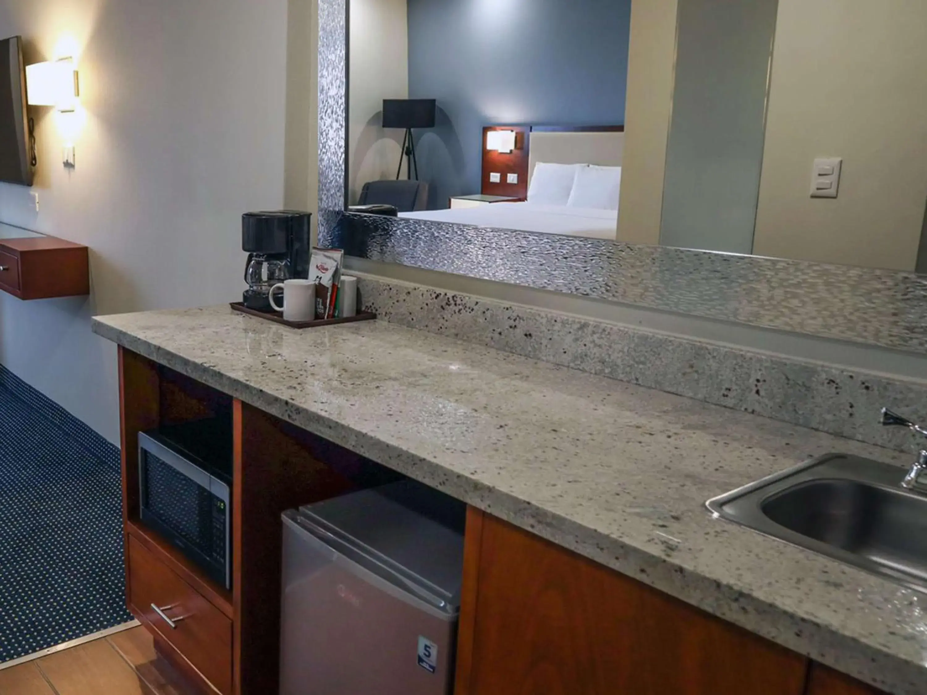 King Suite with Kitchenette - Non-Smoking in Best Western Santorin King Suite with Kitchenette - Non-Smoking in Best Western Santorin