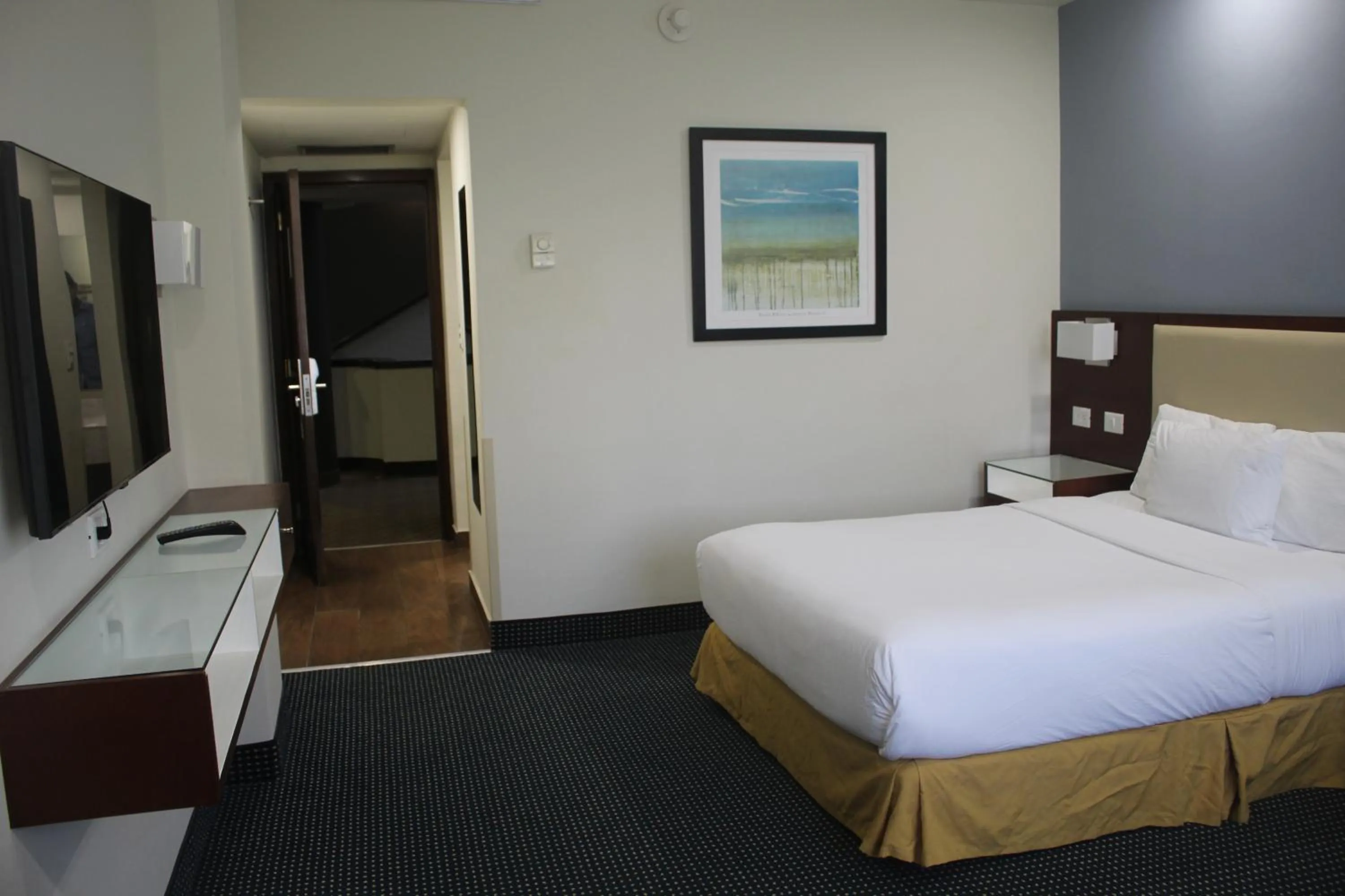 Photo of the whole room, Bed in Best Western Santorin