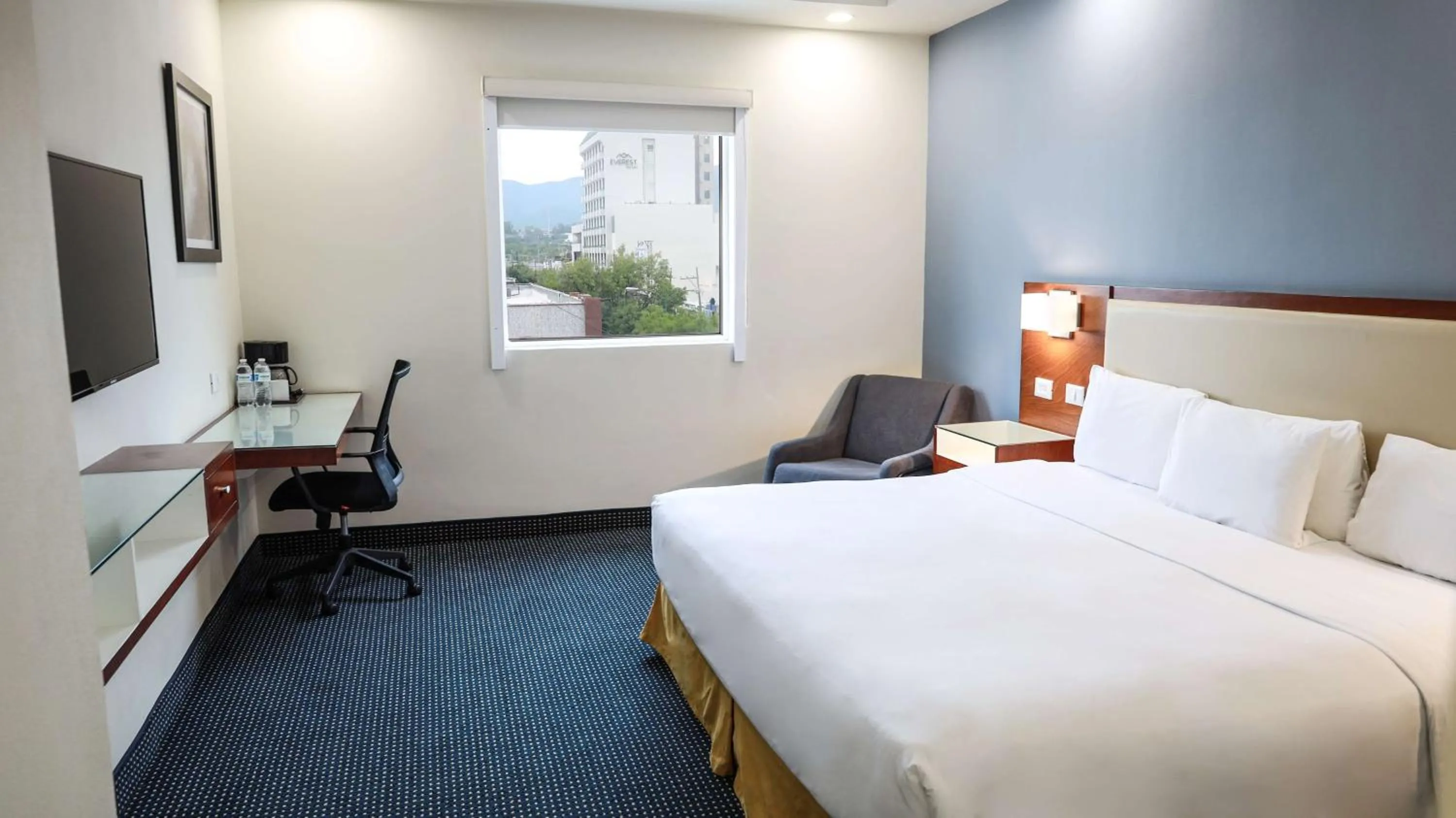 Bedroom, Bed in Best Western Santorin