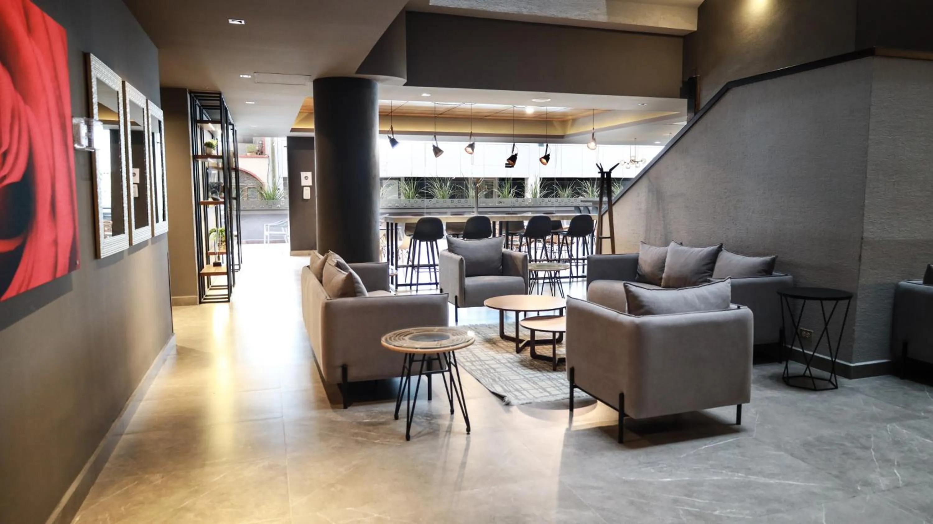 Seating area in Best Western Santorin