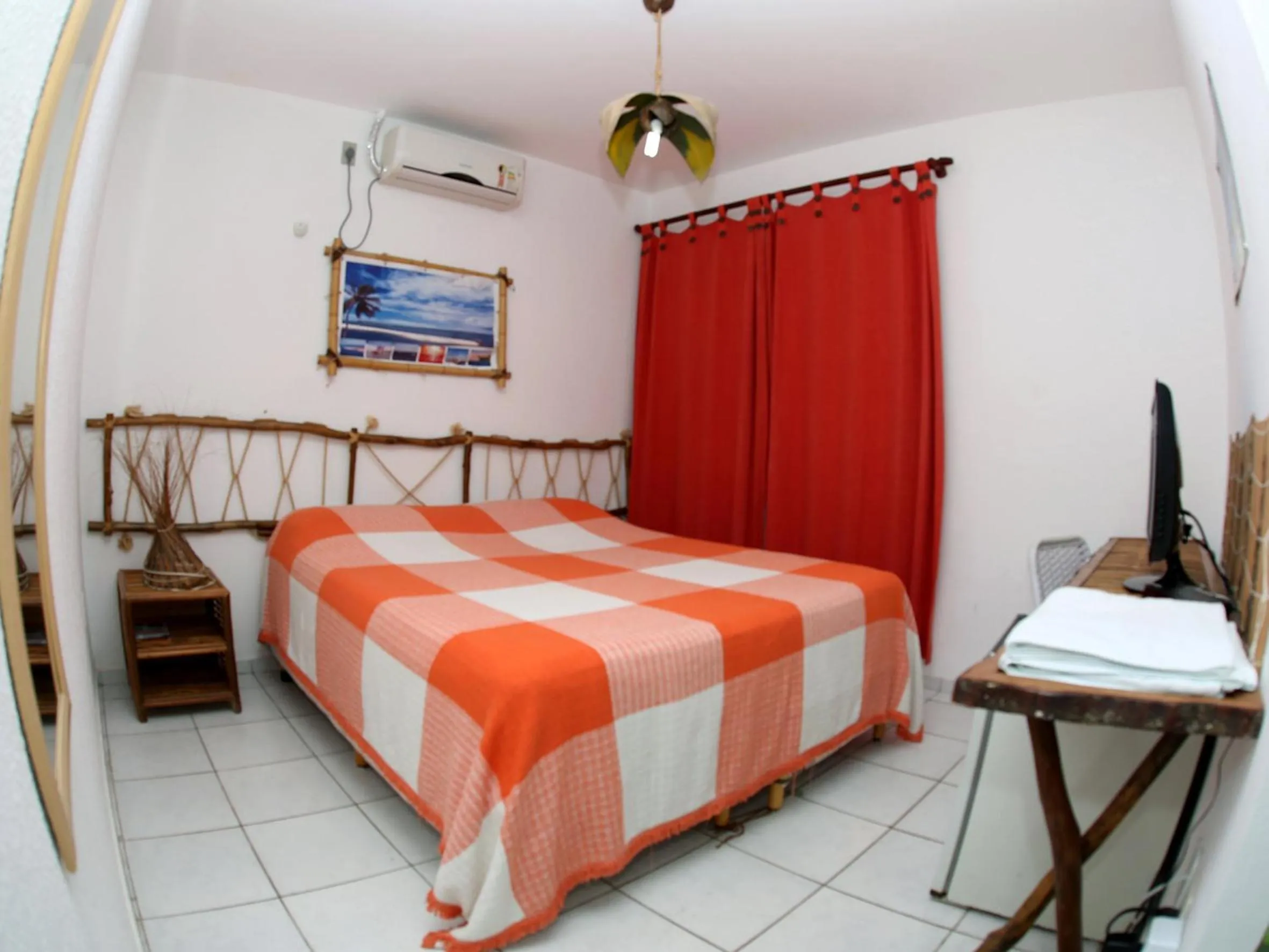 Photo of the whole room, Bed in Estalagem Maceió