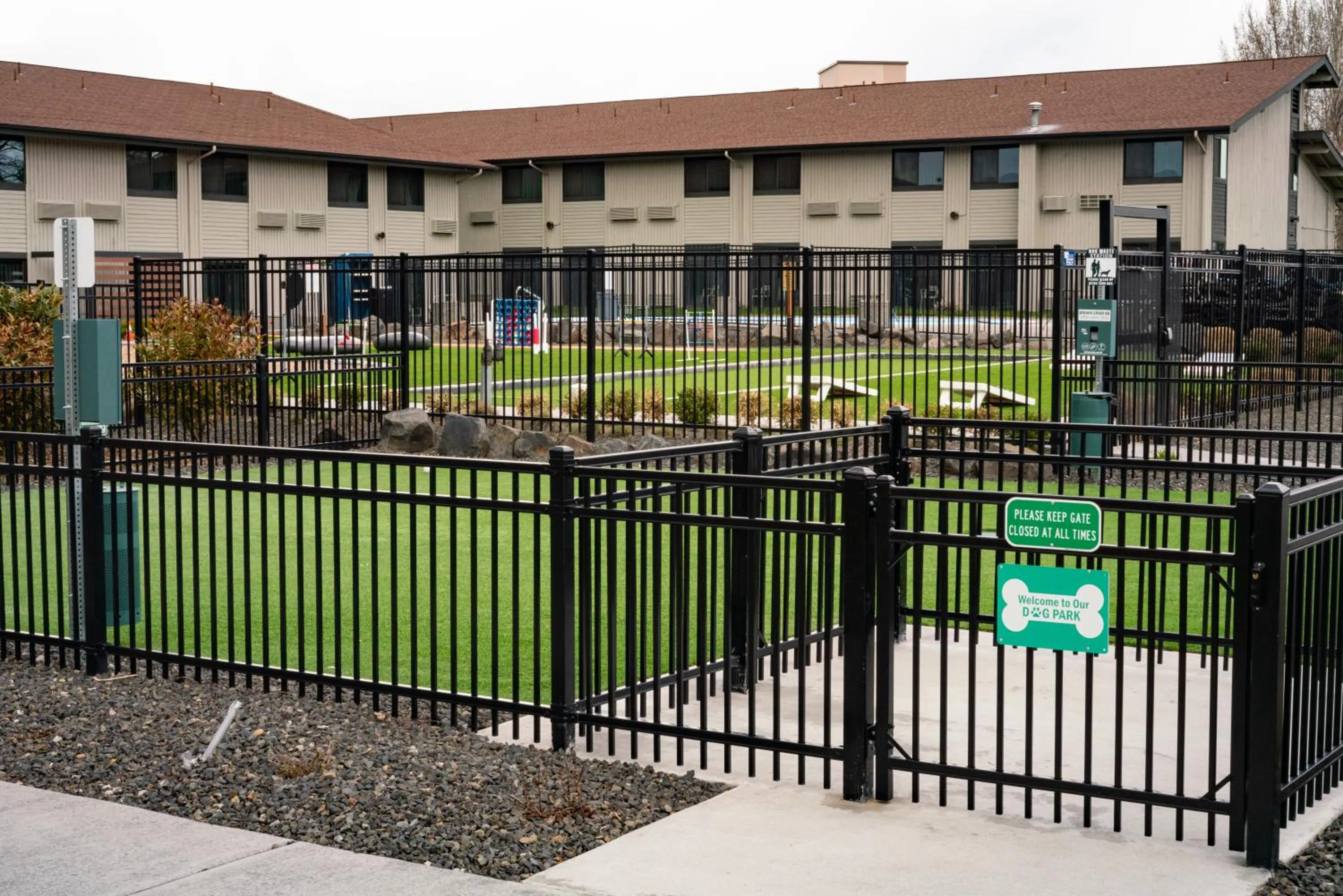 Pets in Ruby River Hotel