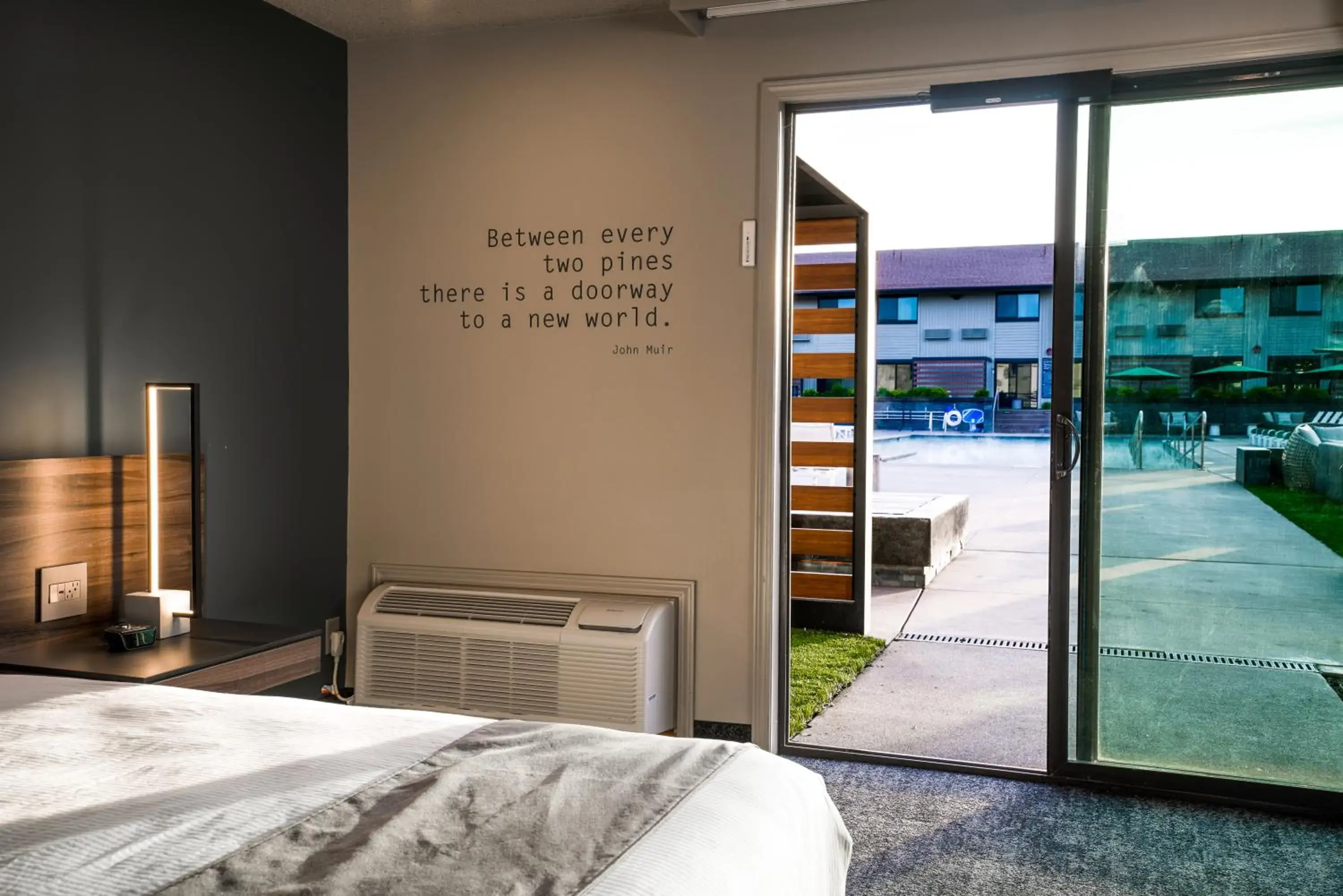 Pool view, Bed in Ruby River Hotel Pool view, Bed in Ruby River Hotel