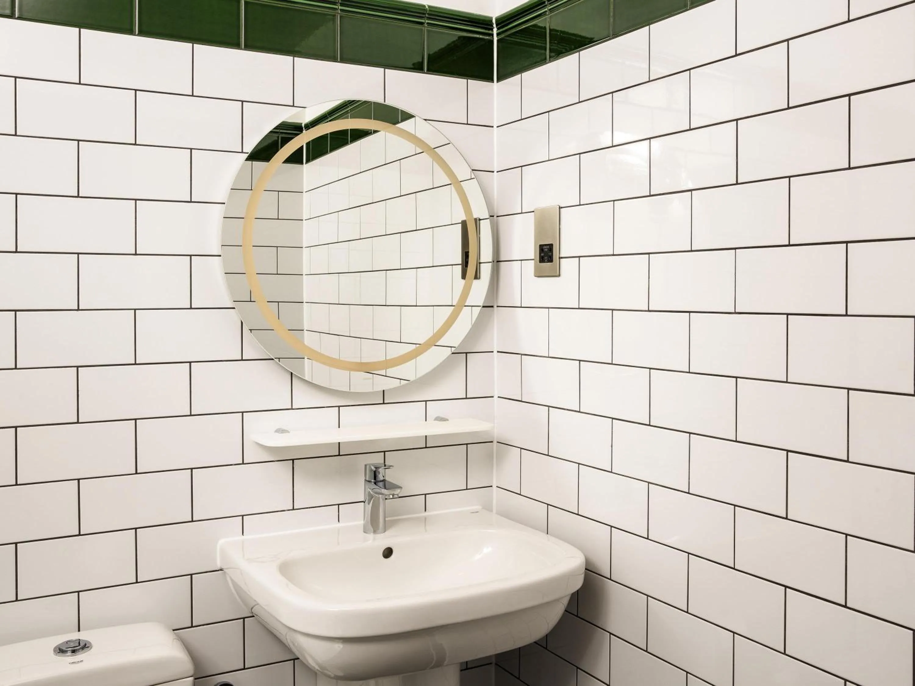 Bedroom in ibis Styles London Gloucester Road