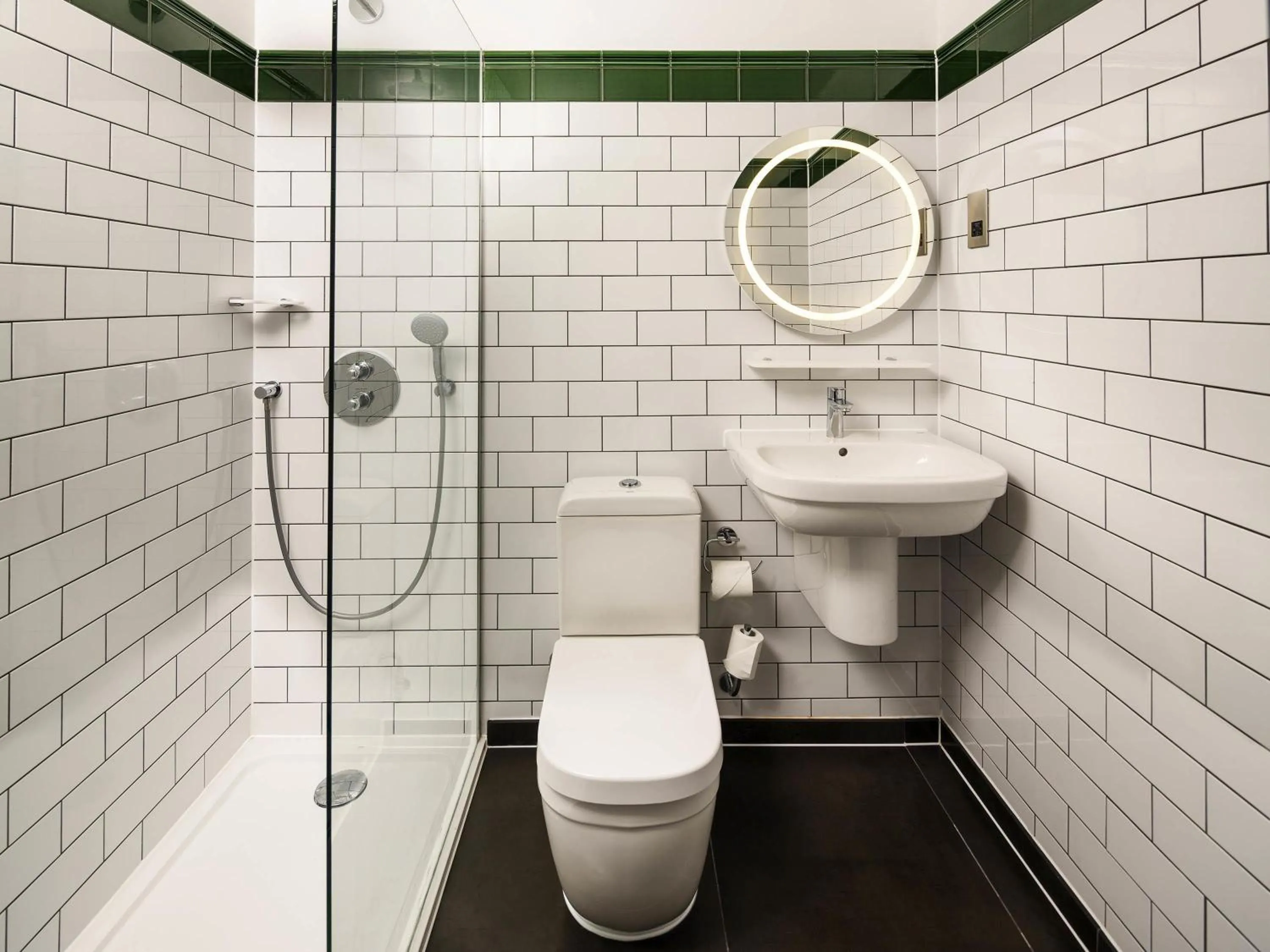 Bedroom in ibis Styles London Gloucester Road