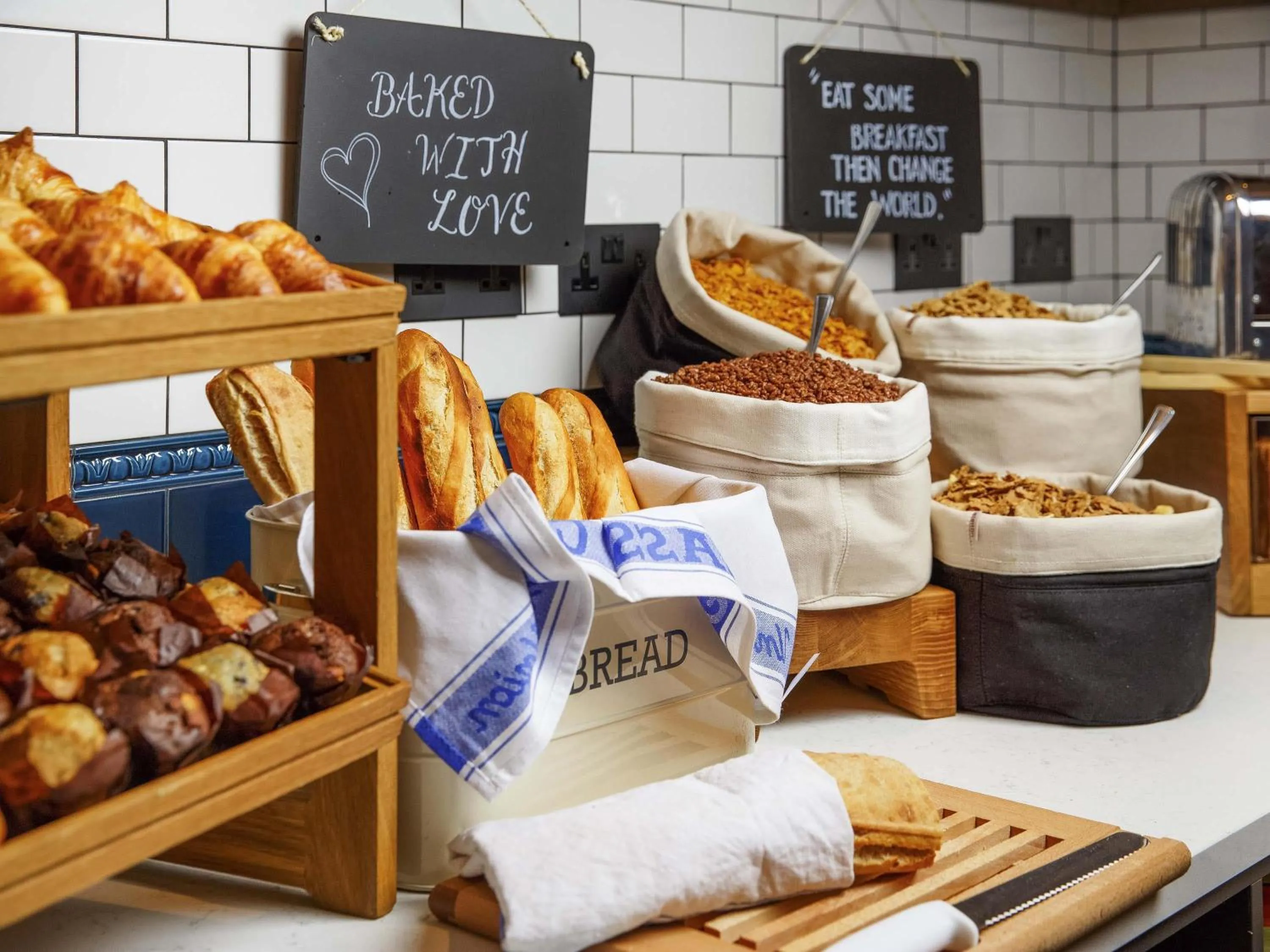 Breakfast in ibis Styles London Gloucester Road