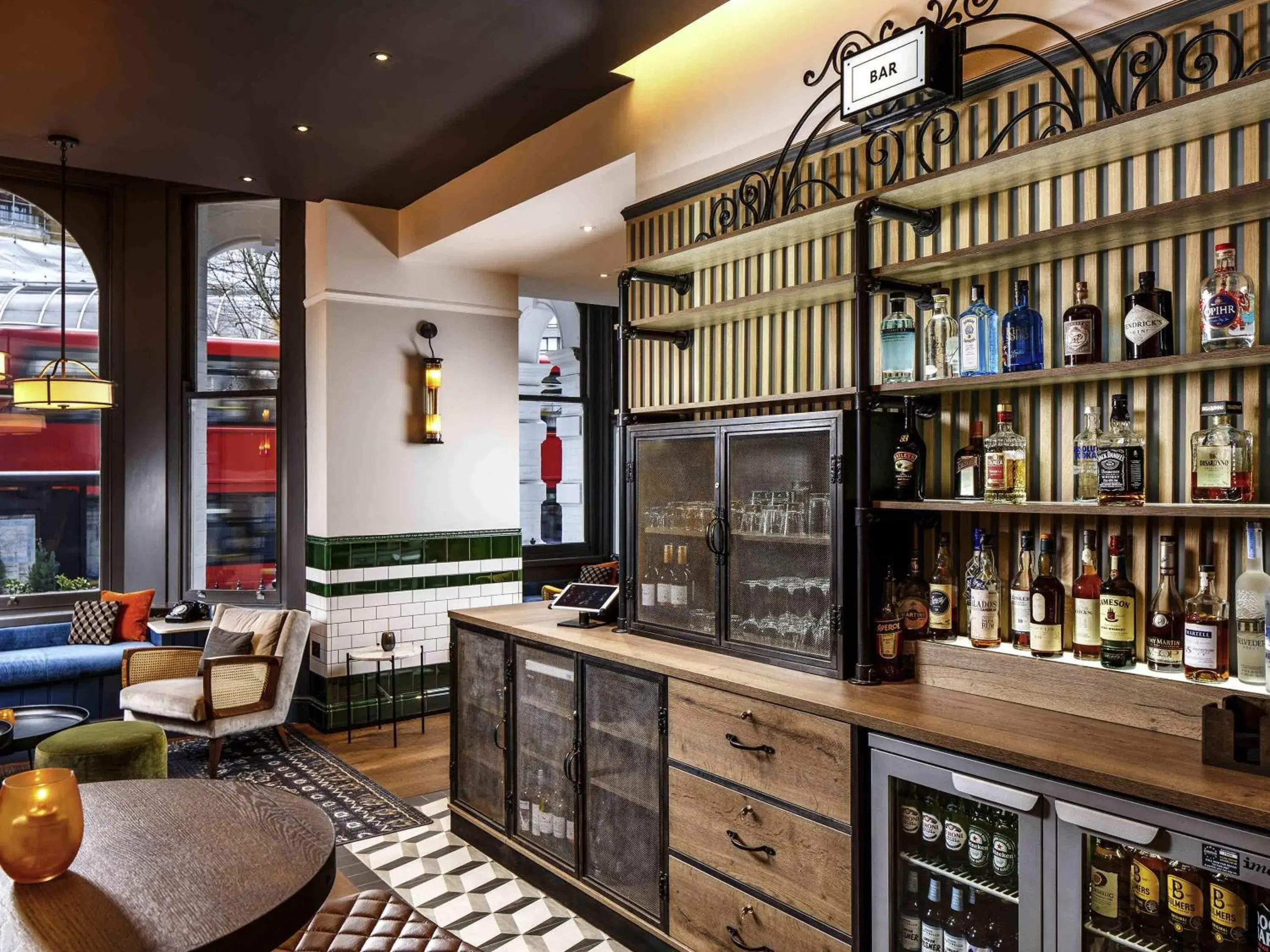 Lounge or bar in ibis Styles London Gloucester Road Lounge or bar in ibis Styles London Gloucester Road